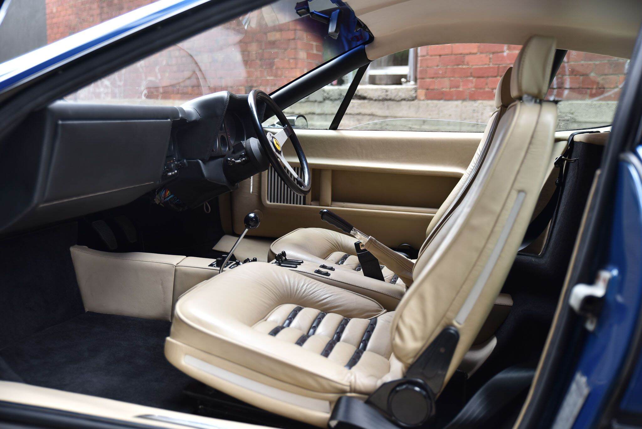 1976 Ferrari 365 BOXER GT4 Coupe 2dr Man 5sp 4.4 