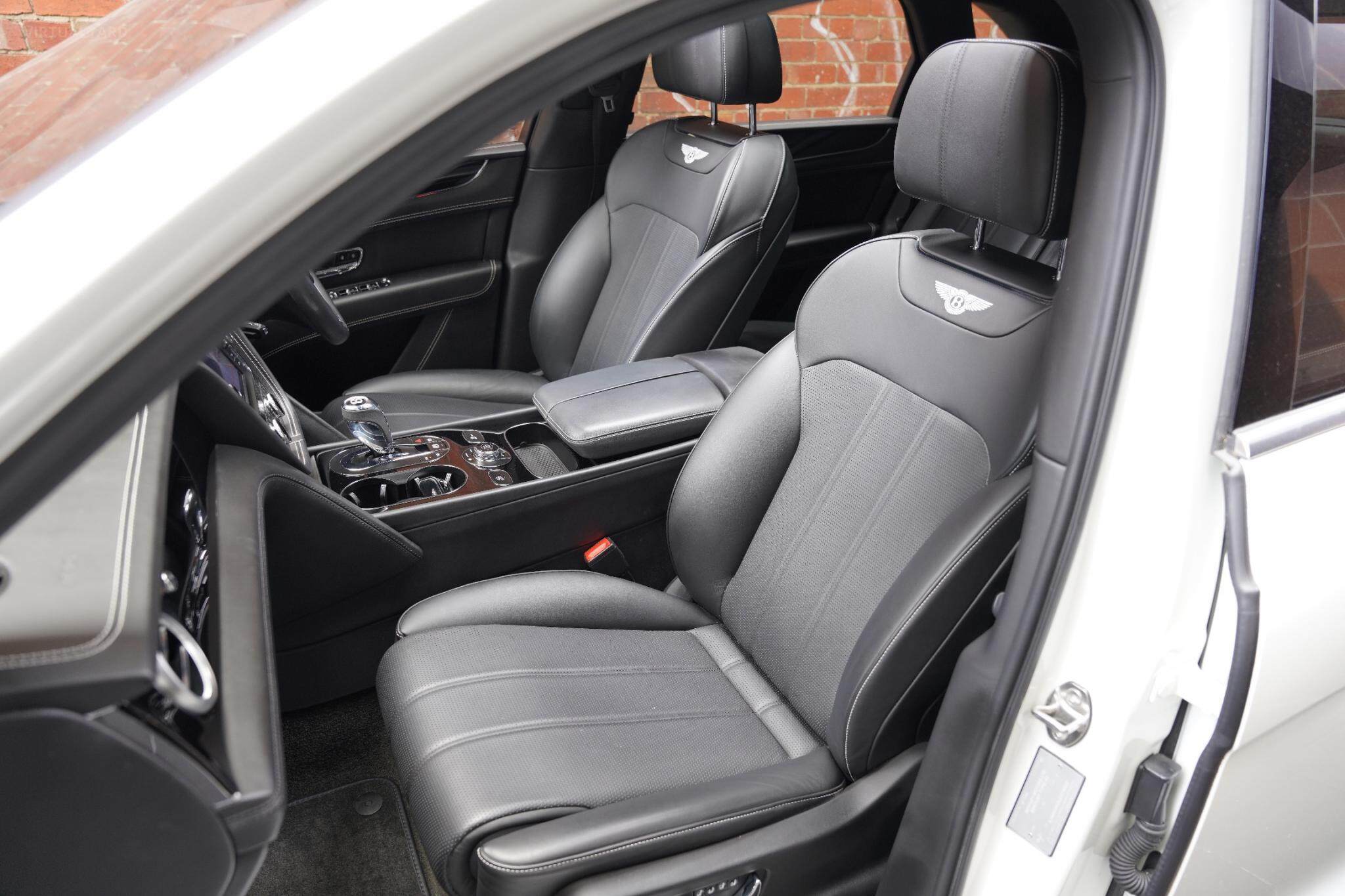 2017 Bentley Bentayga 4V Wagon 5dr Spts Auto 8sp AWD 4.0DTTeC (5-st) [MY18] 