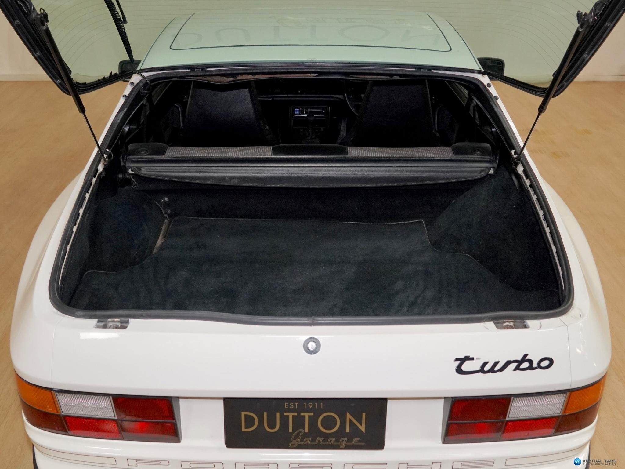 1986 PORSCHE 944 TURBO  