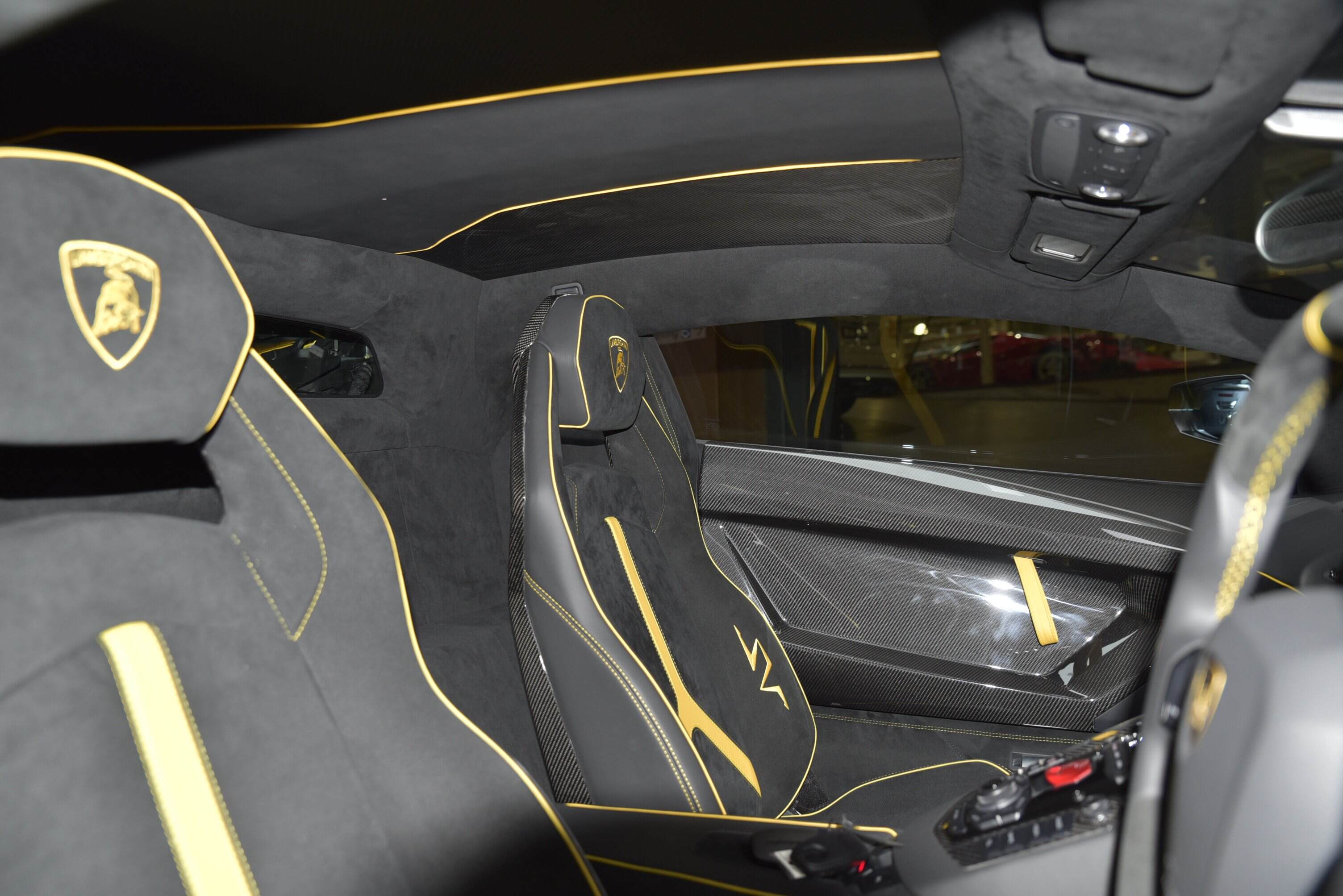 2015 Lamborghini Aventador 834 LP750-4 Superveloce Coupe 2dr ISR 7sp AWD 6.5i [MY16] 