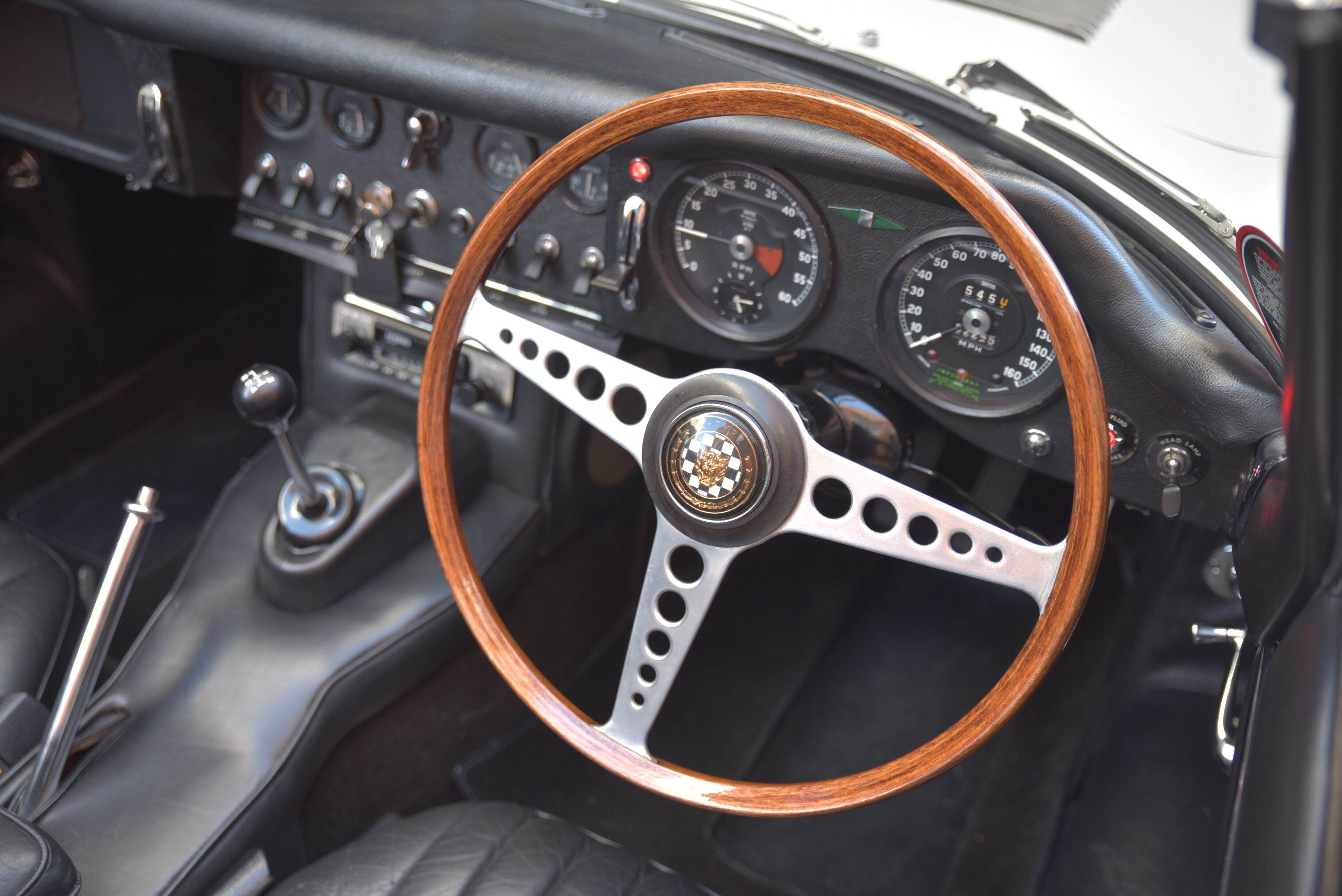 1965 Jaguar E Type Series 1 Roadster 2dr Man 4sp 4.2 