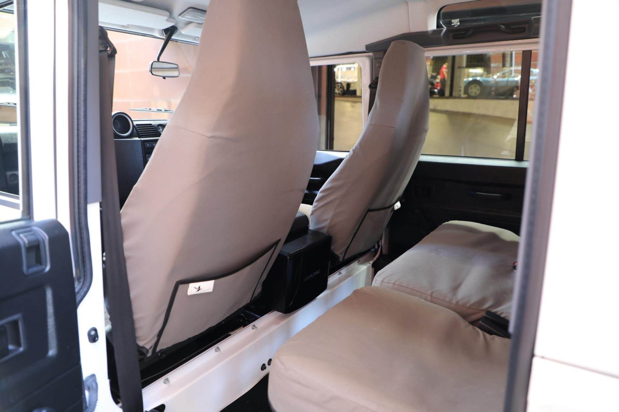 2015 Land Rover Defender 110 Wagon 5dr Man 6sp AWD 2.2DT [MY16] 