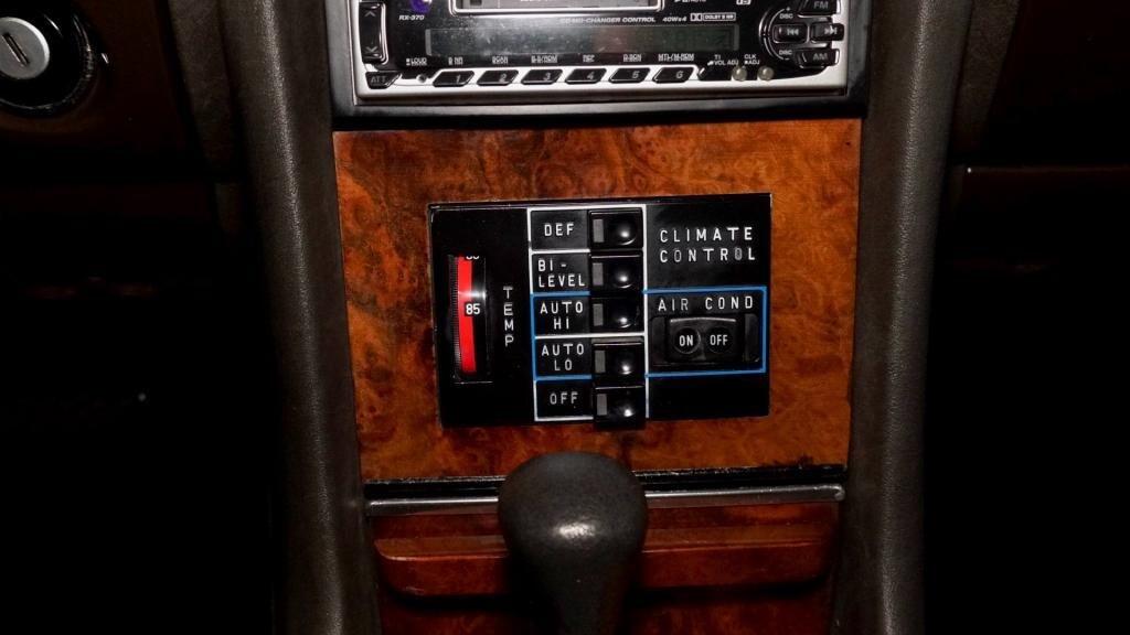 1981 MERCEDES-BENZ 380 SLC 