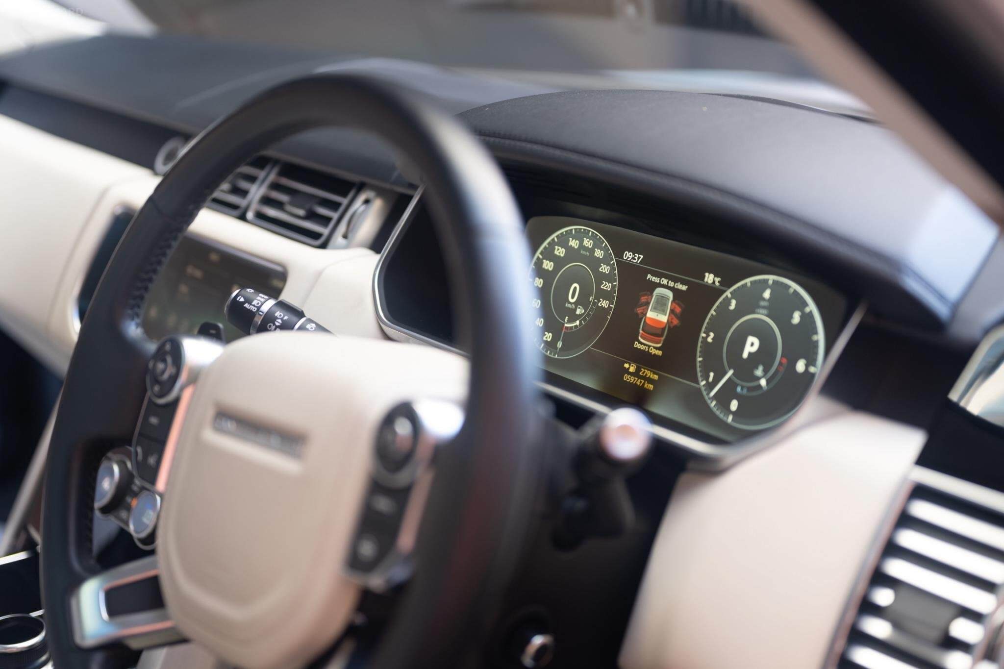 2017 Land Rover Range Rover L405 SDV8 Vogue SE Wagon 5dr Spts Auto 8sp 4x4 4.4DTT [MY17] 