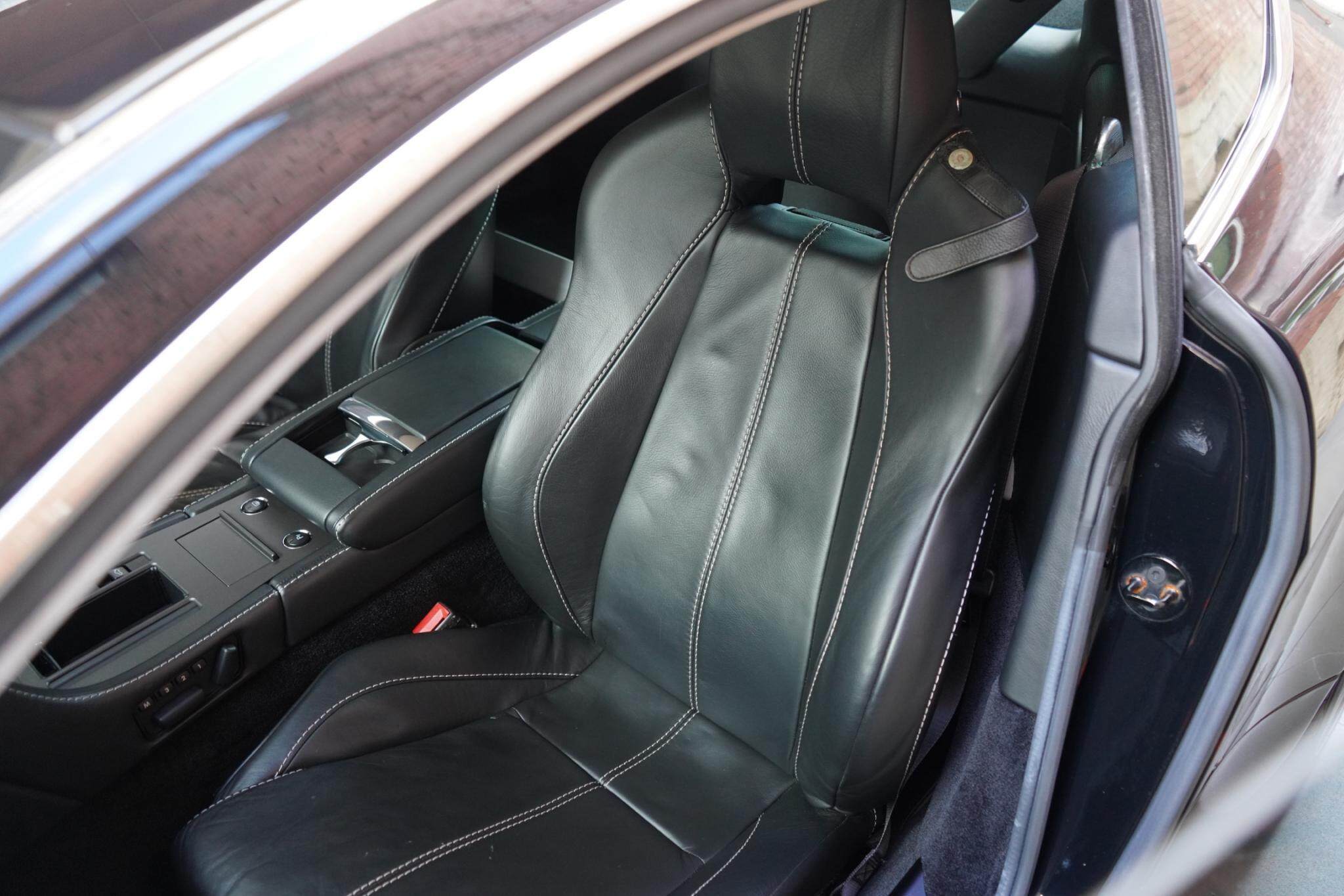 2007 Aston Martin V8 Vantage Coupe 2dr Seq. Mac 6sp 4.3i [MY07] 