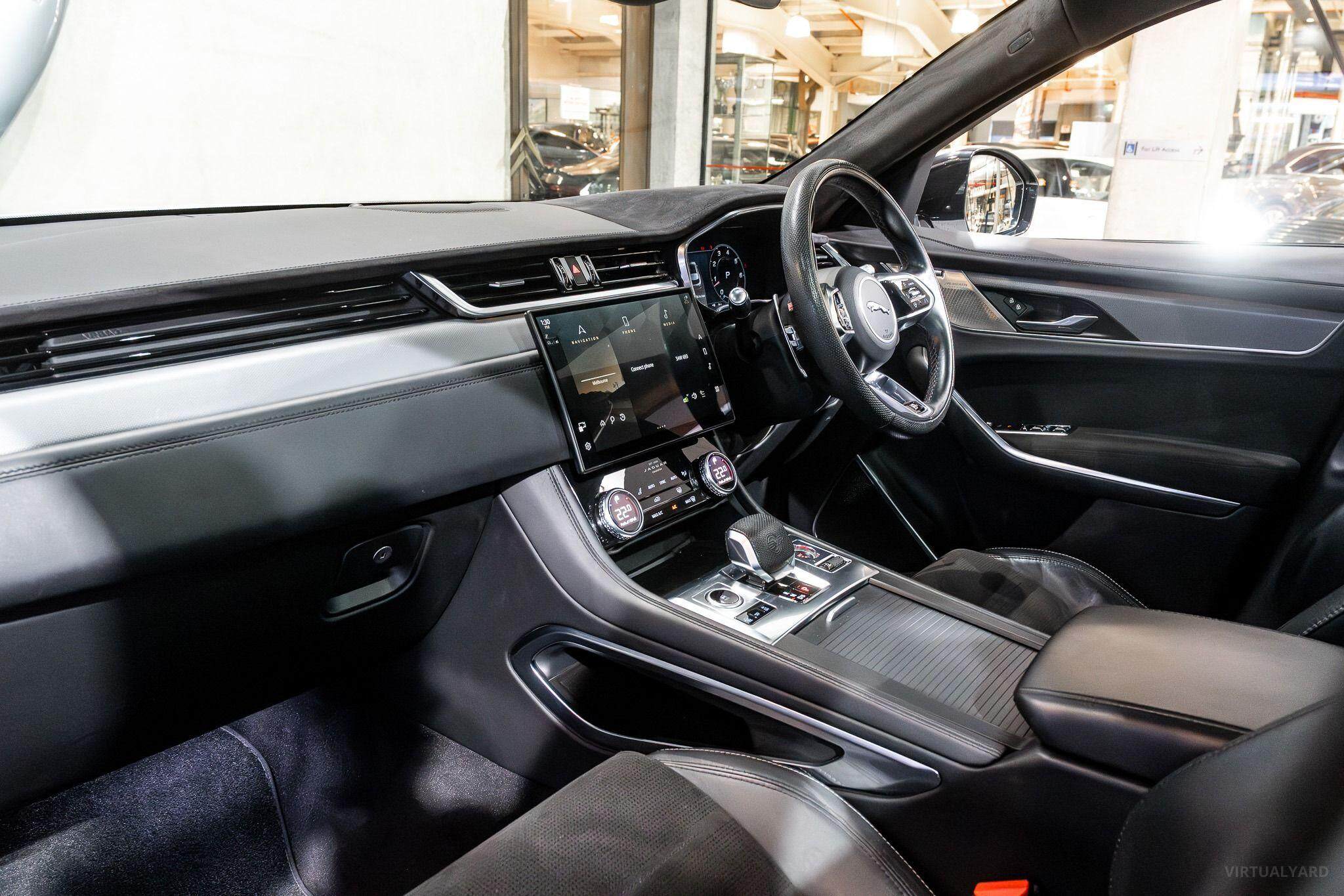 2021 JAGUAR F-PACE SVR 