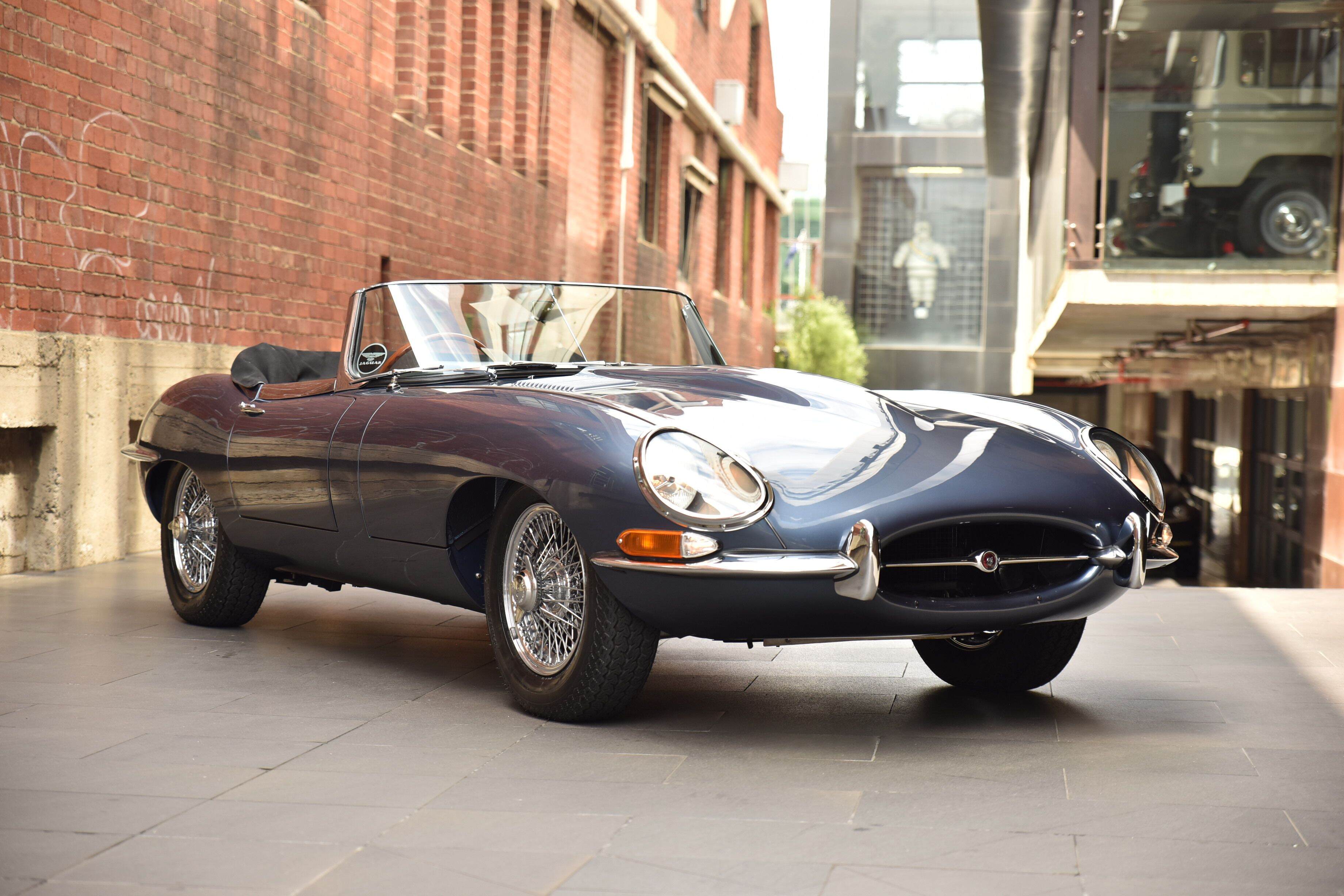  Jaguar E-Type Series 1-3.8 Flat Floor Roadster 