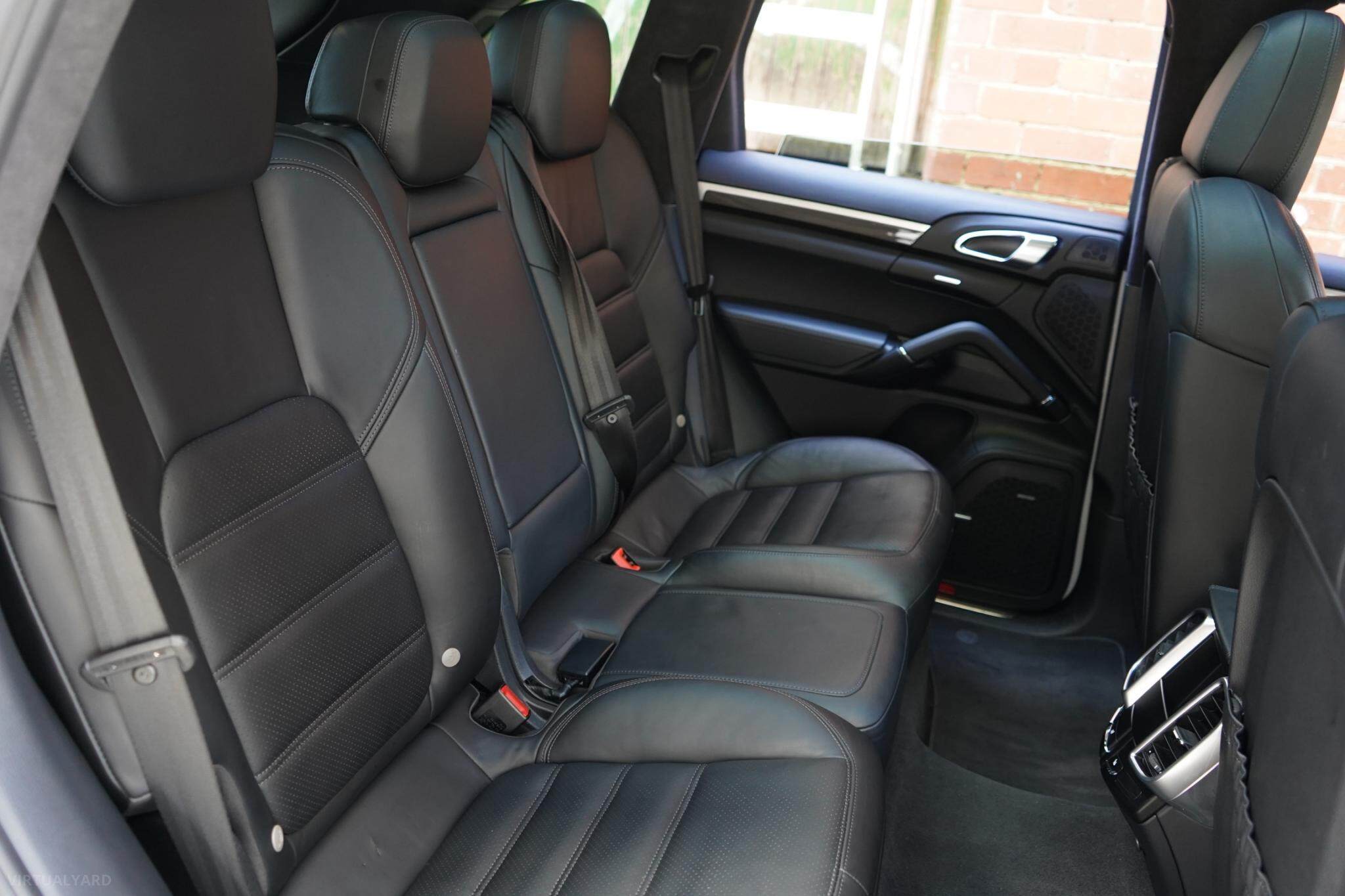 2015 Porsche Cayenne 92A Turbo Wagon 5dr Tiptronic 8sp 4x4 4.8TT [MY15] 