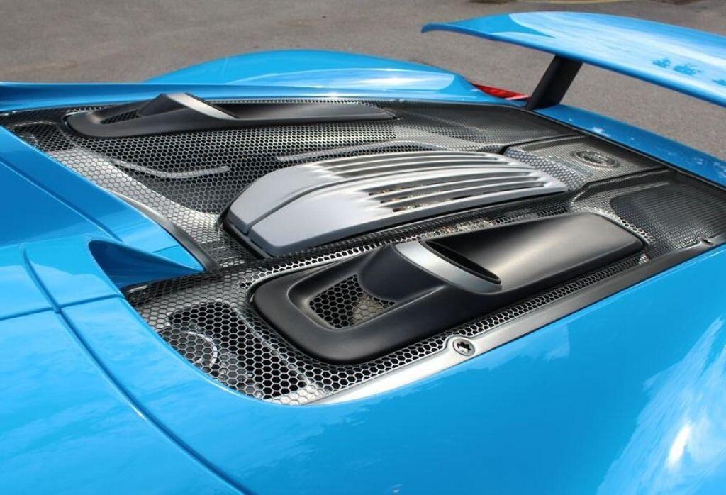 2015 Porsche 918 Spyder  