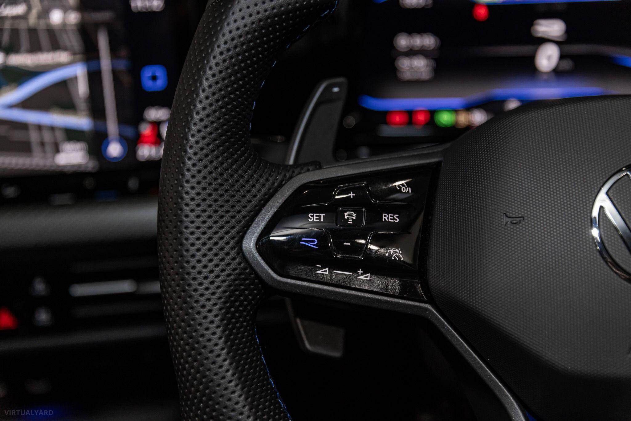 2023 VOLKSWAGEN GOLF R 8 