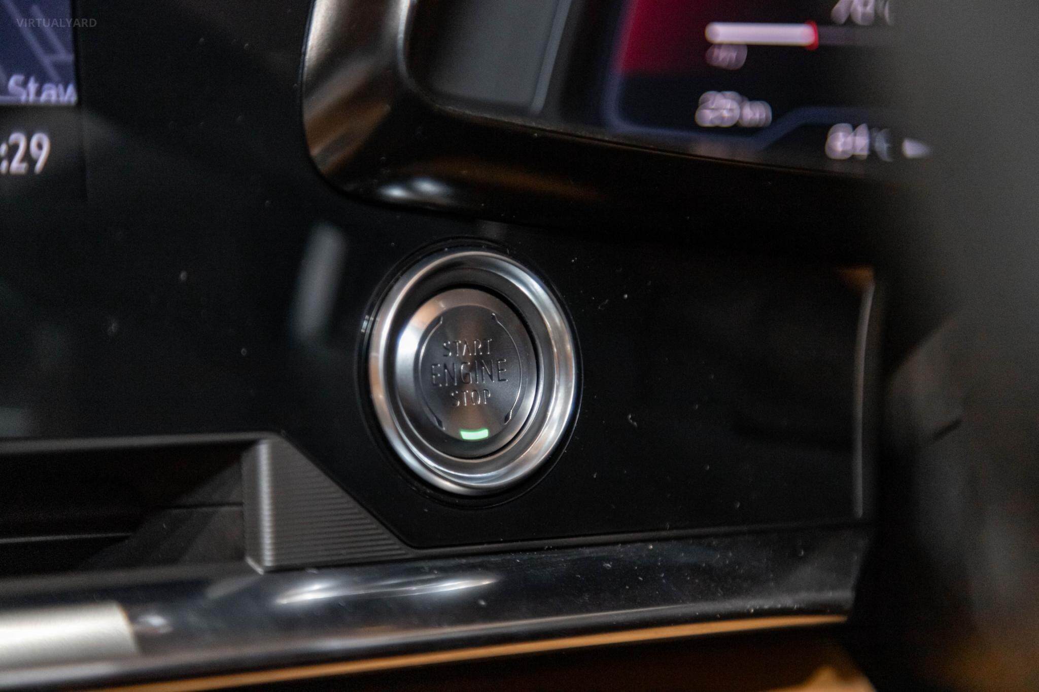 2021 Chevrolet Corvette C8 Stingray 3LT Coupe 2dr DCT 8sp 6.2i [MY22] 