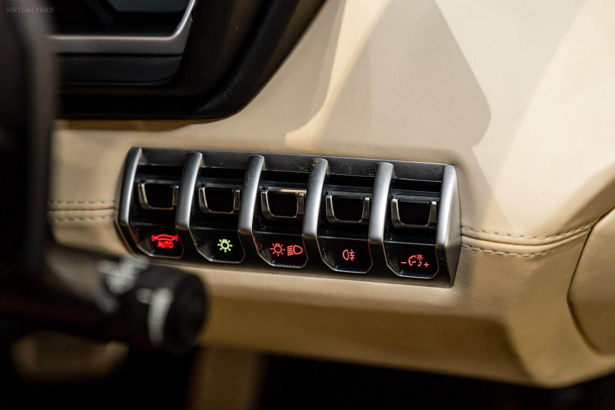 2013 Lamborghini Aventador 834 LP700-4 Roadster 2dr ISR 7sp AWD 6.5i [MY13] 