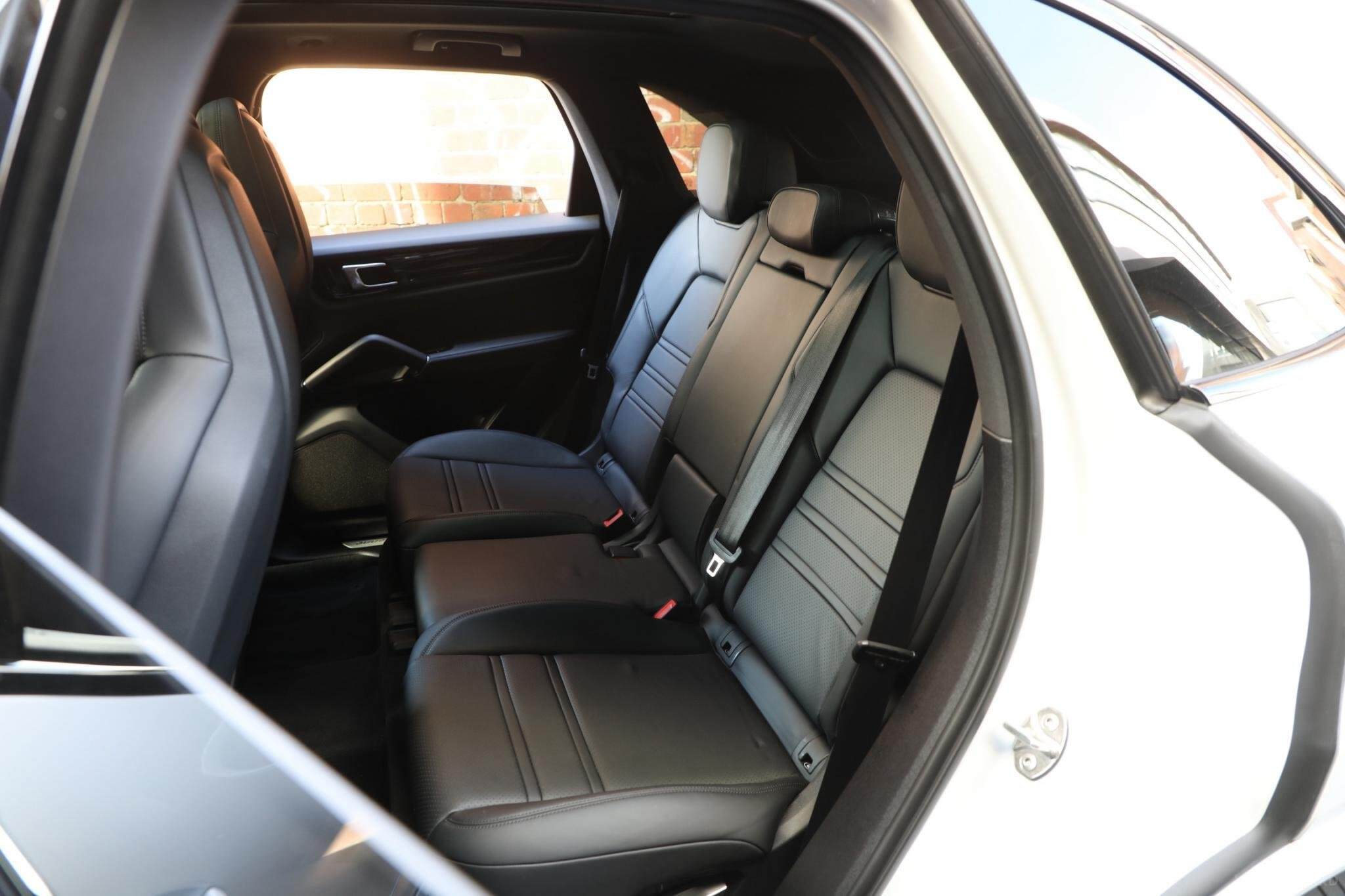 2019 Porsche Cayenne 9YA E-Hybrid Wagon 5dr Tiptronic 8sp 4x4 3.0T/100kW Hybrid [MY19] 