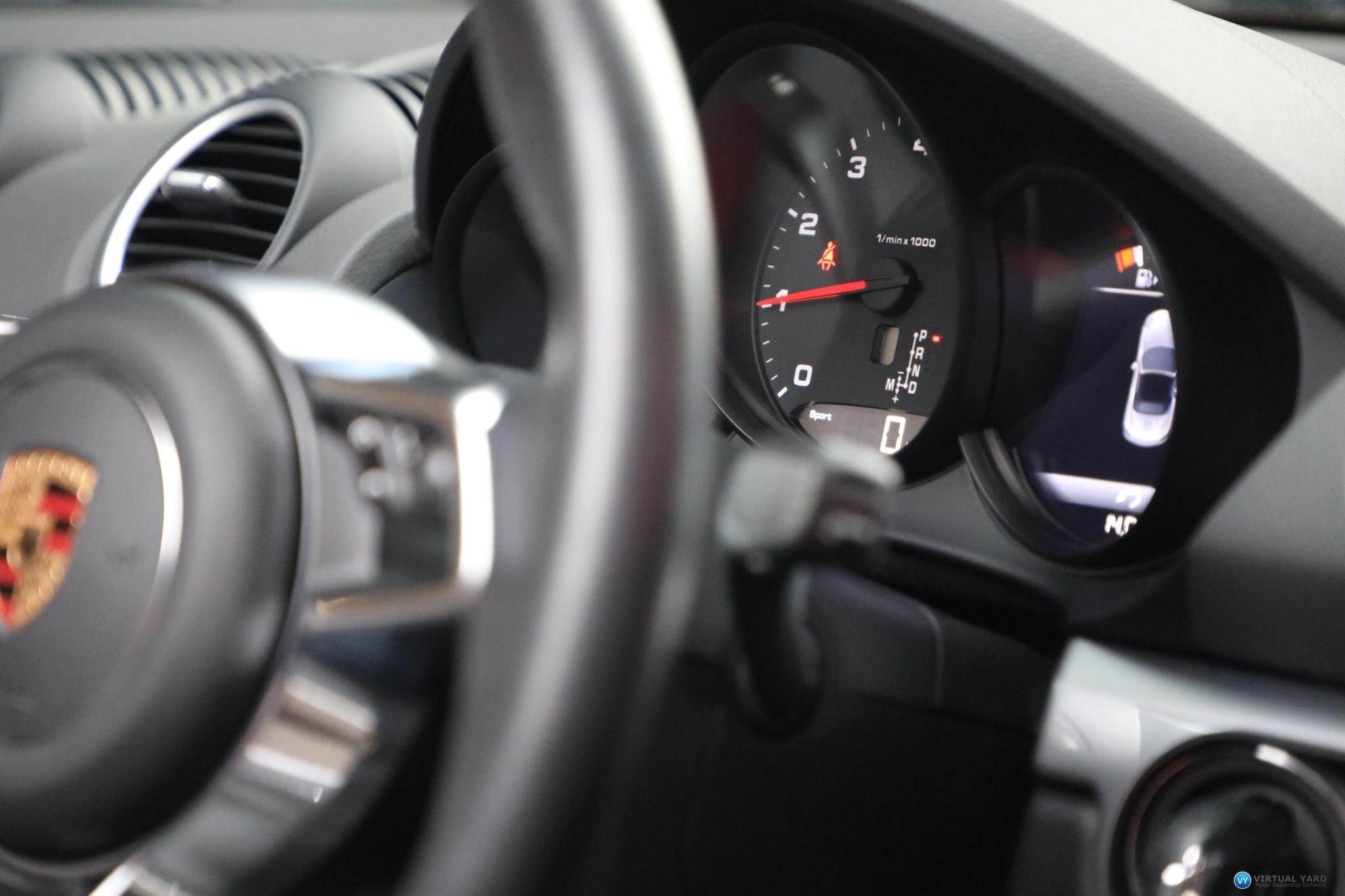 2017 Porsche 718 982 Boxster Convertible 2dr PDK 7sp 2.0T [MY18] 