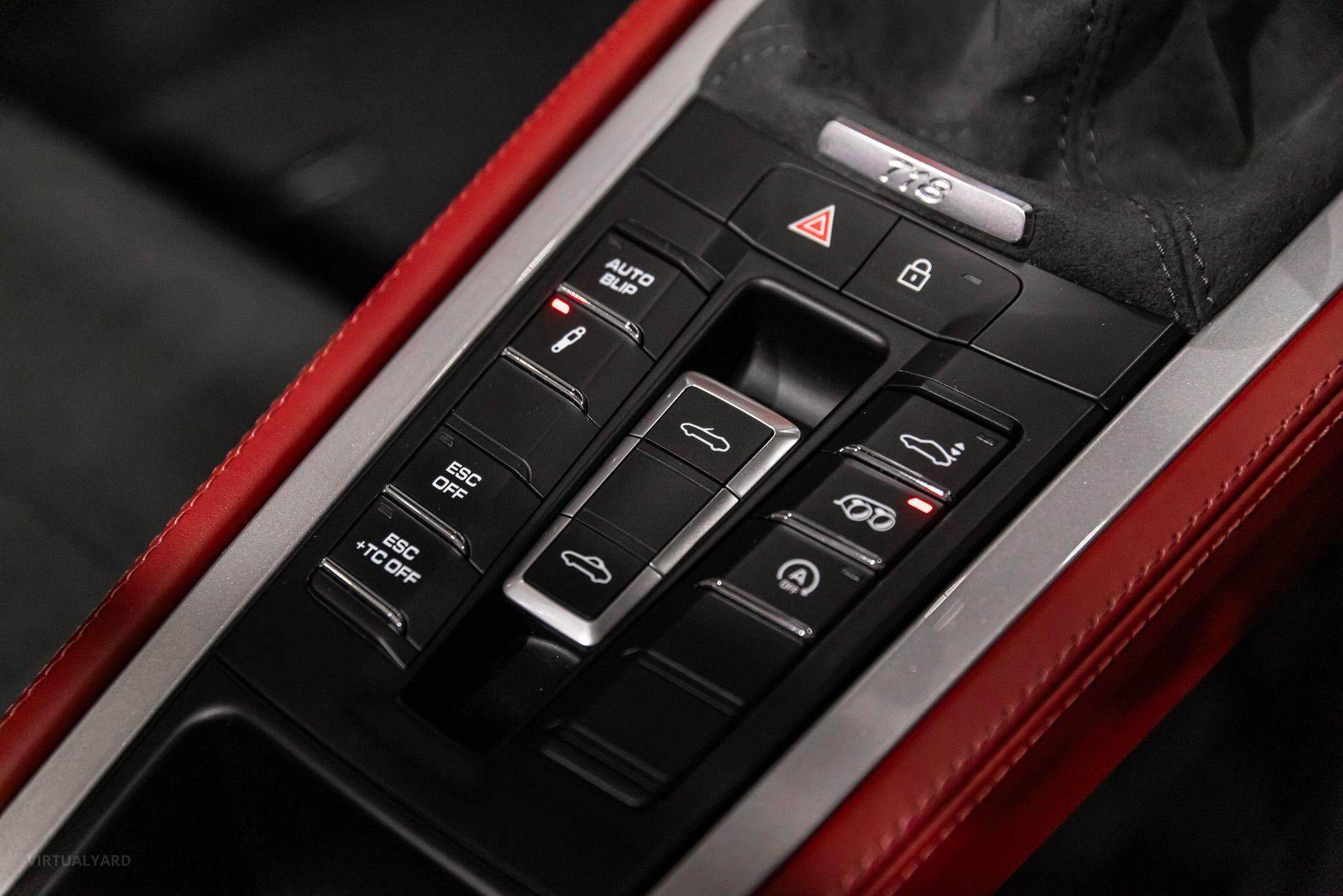 2023 PORSCHE 718 SPYDER 982 