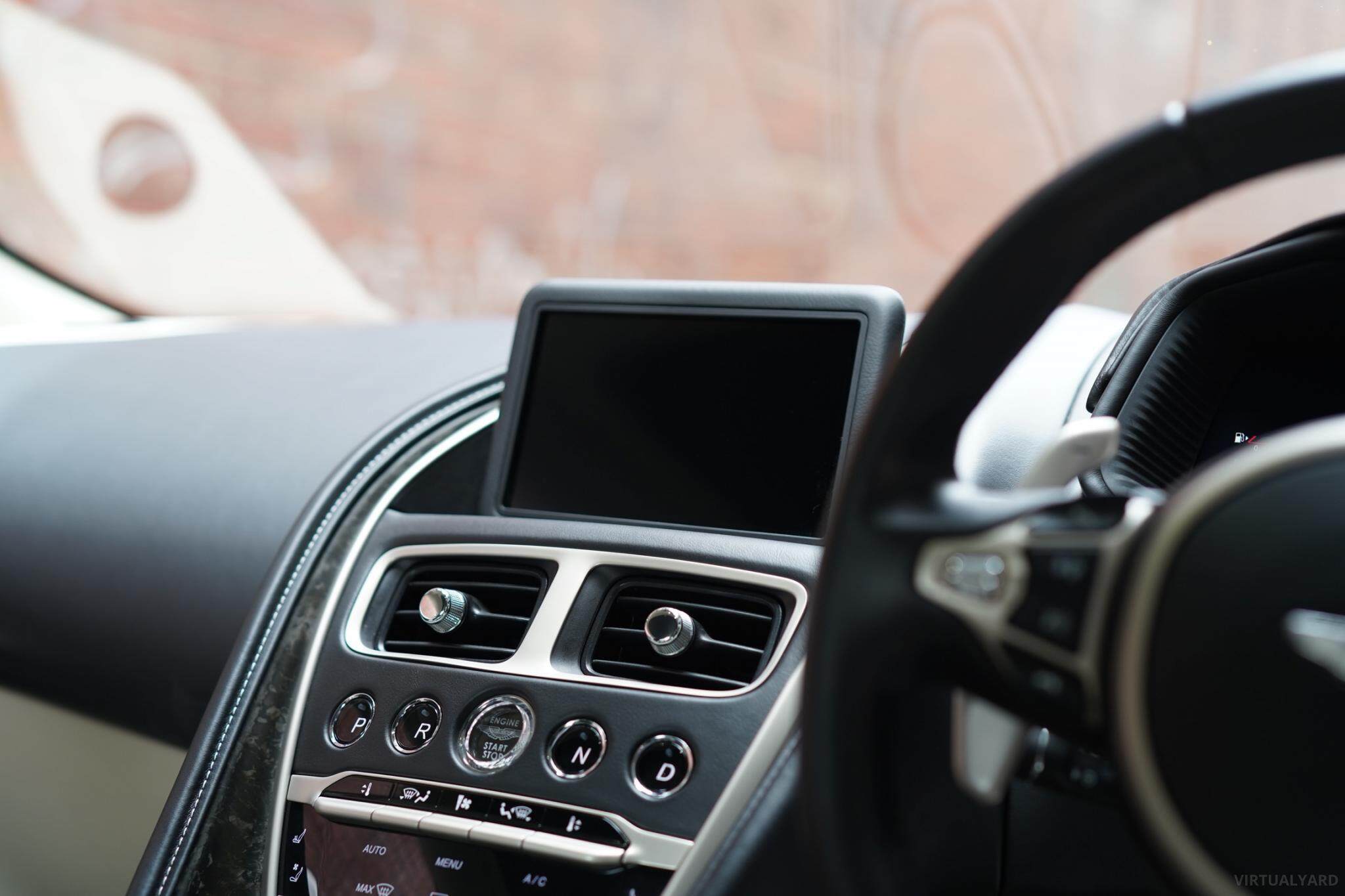 2017 Aston Martin DB11 Coupe 2dr Spts Auto 8sp 5.2TT [MY17] 