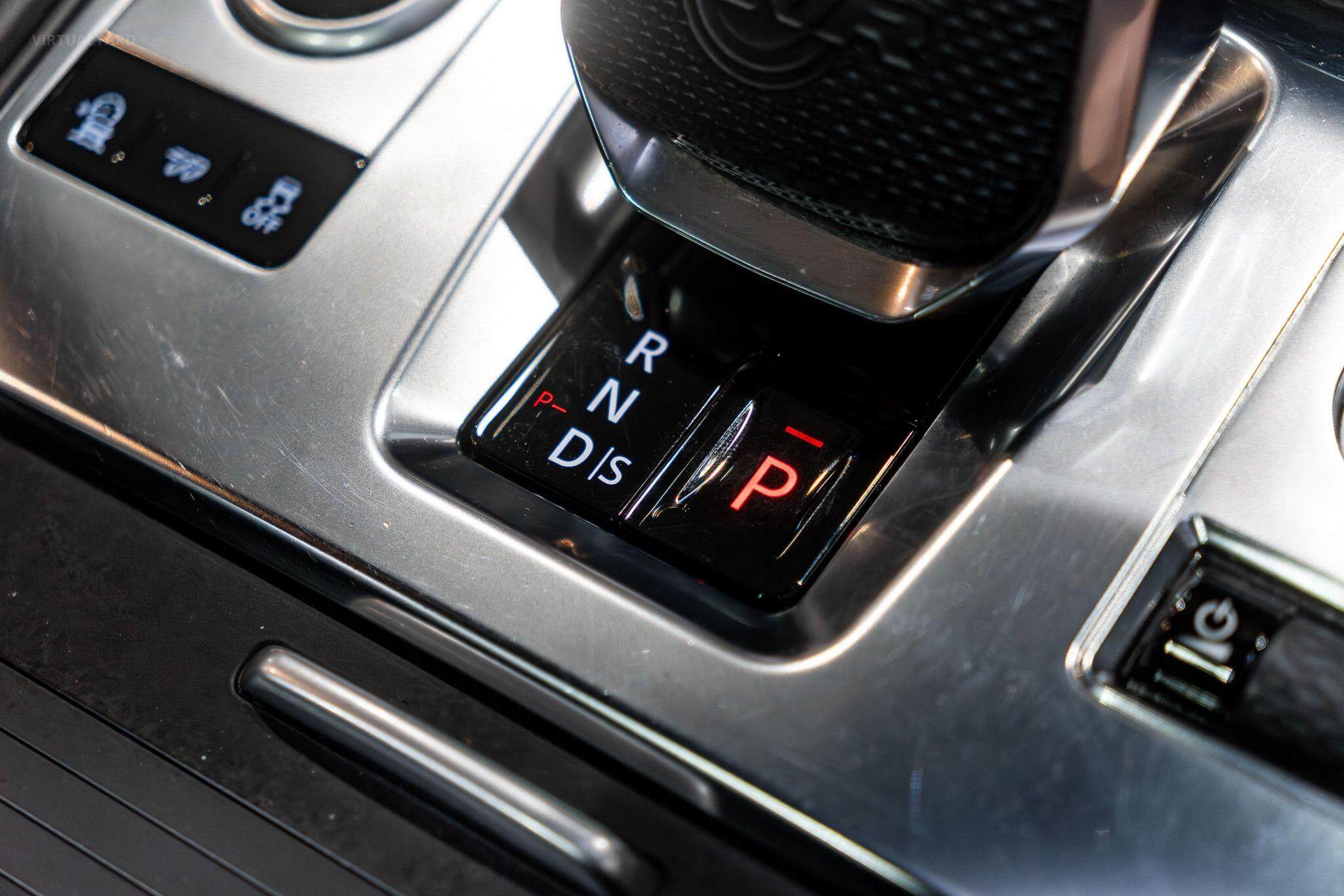 2021 JAGUAR F-PACE SVR 