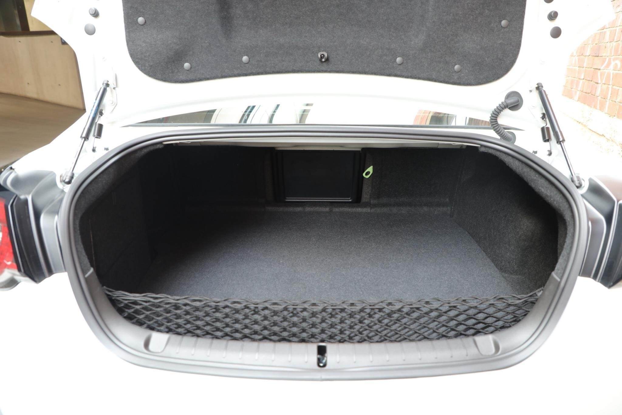 2017 Holden Special Vehicles Senator GEN-F2 Signature Sedan 4dr Spts Auto 6sp 6.2SC [MY17] 