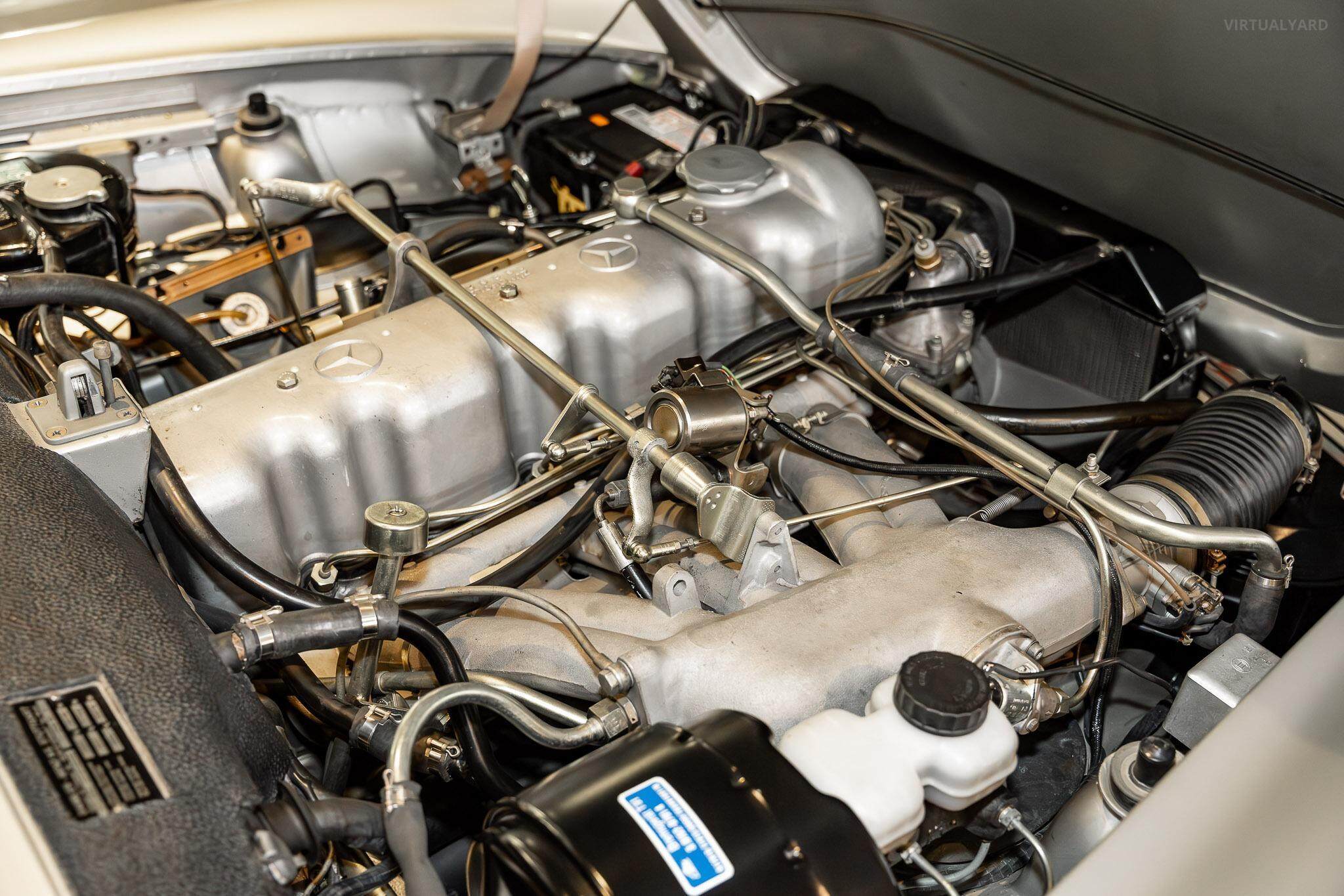 1966 Mercedes-Benz 230SL R113 Coupe 2dr Auto 4sp 2.3i [Feb] 