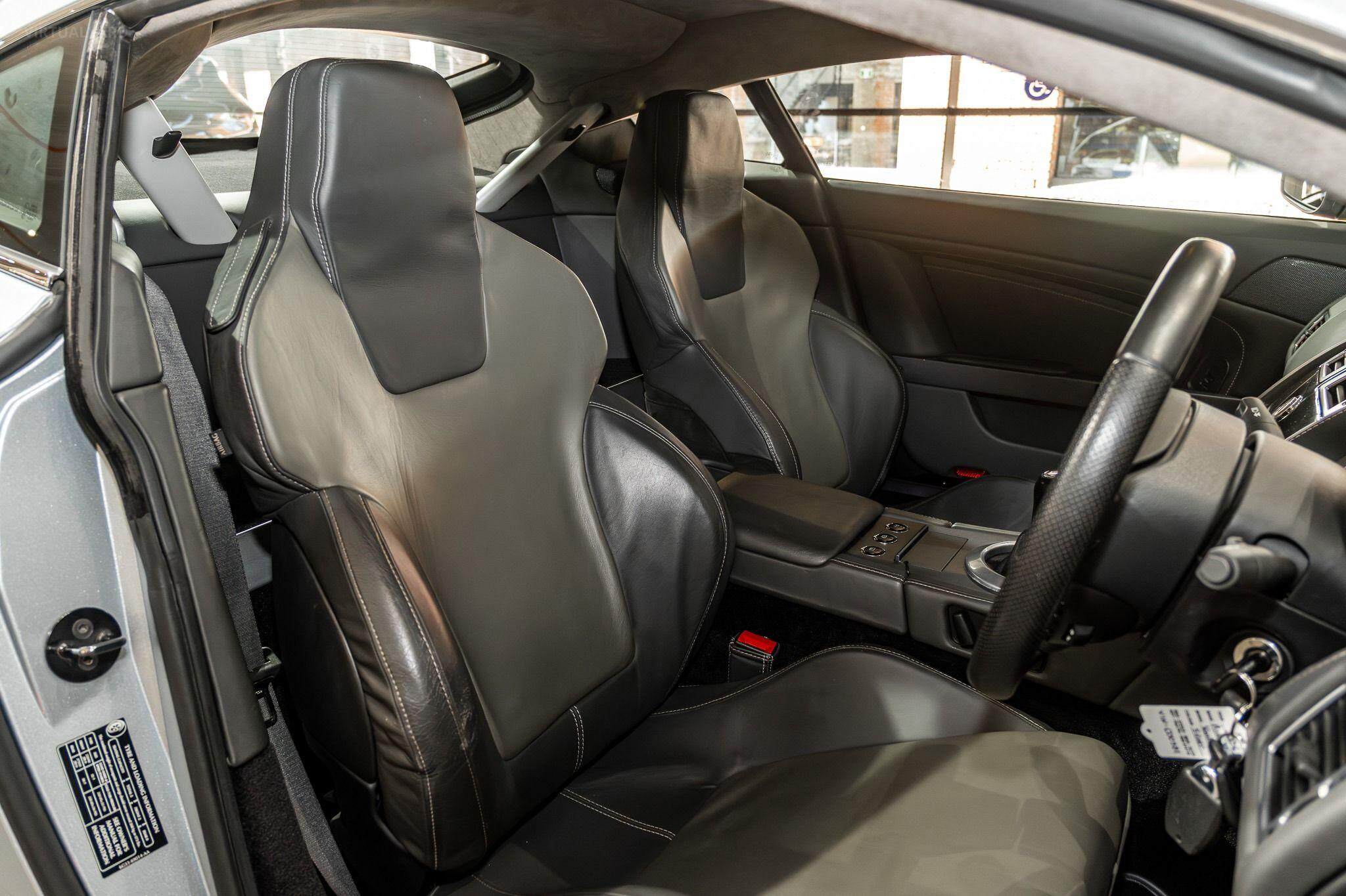 2006 Aston Martin V8 Vantage Coupe 2dr Man 6sp 4.3i [MY06.5] 