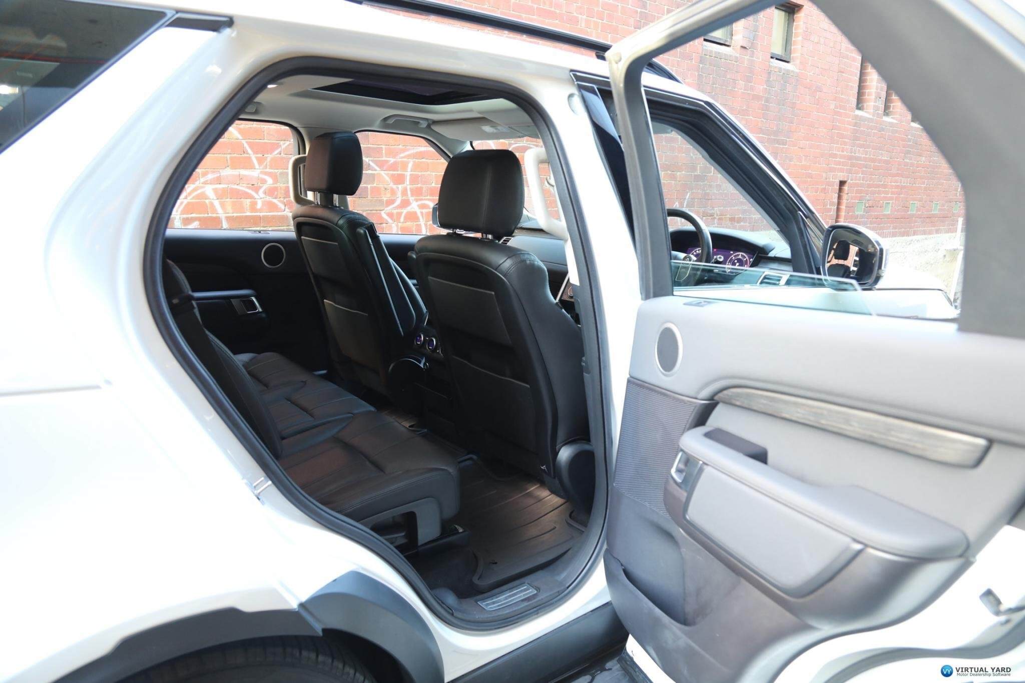 2018 Land Rover Discovery Series 5 TD4 HSE Wagon 5dr Spts Auto 8sp 4WD 2.0DT [MY18] 