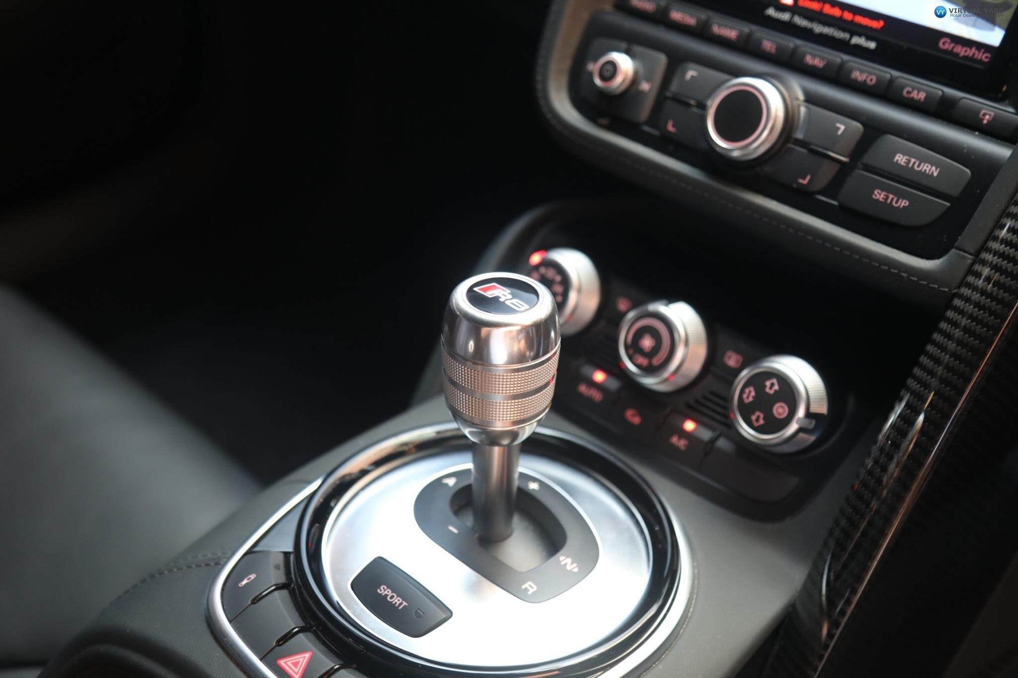 2015 Audi R8 Carbon Edition Coupe 2dr S tronic 7sp quattro 4.2i [MY15] 