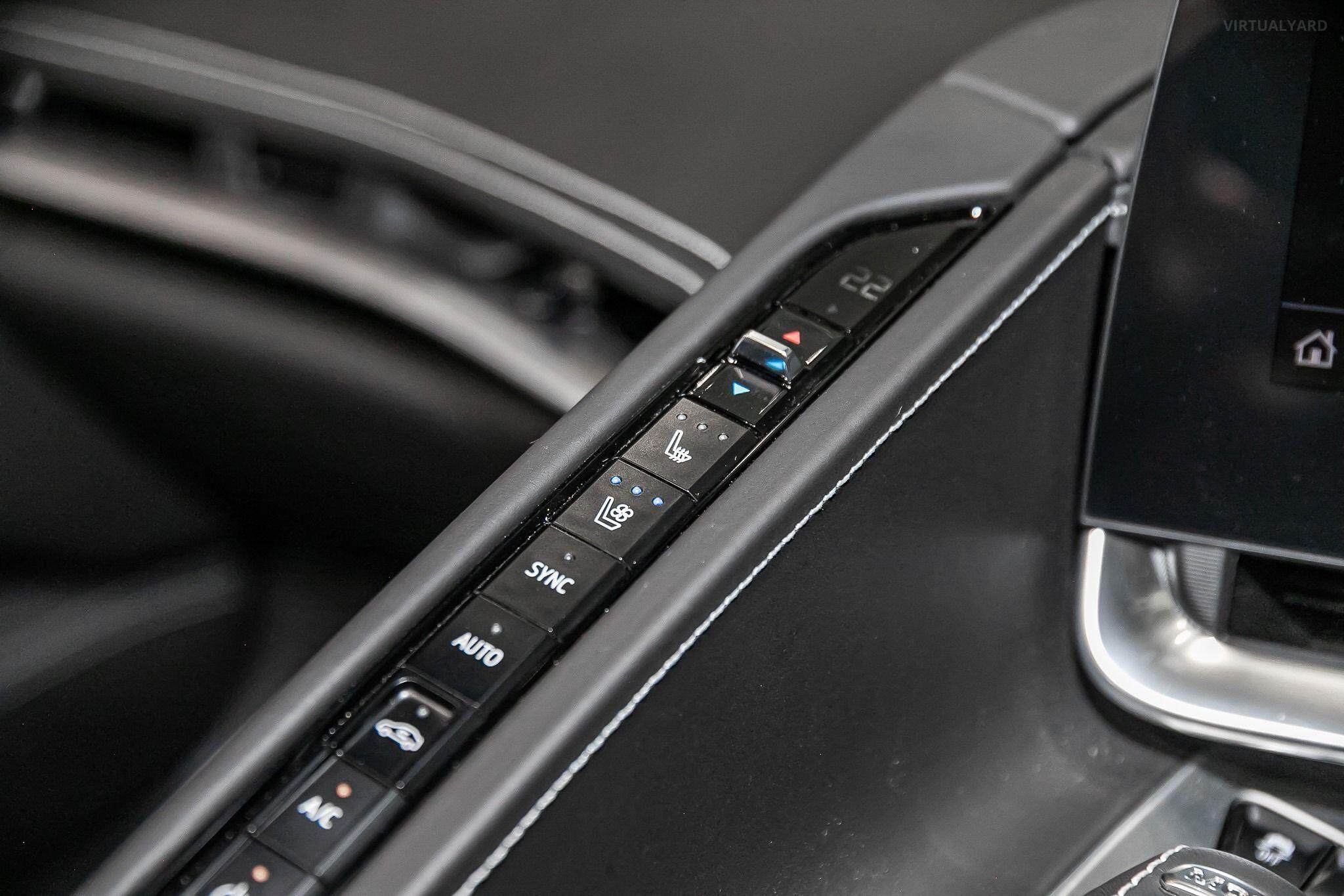 2023 Chevrolet Corvette C8 Stingray 3LT Convertible 2dr DCT 8sp 6.2i [MY23] 