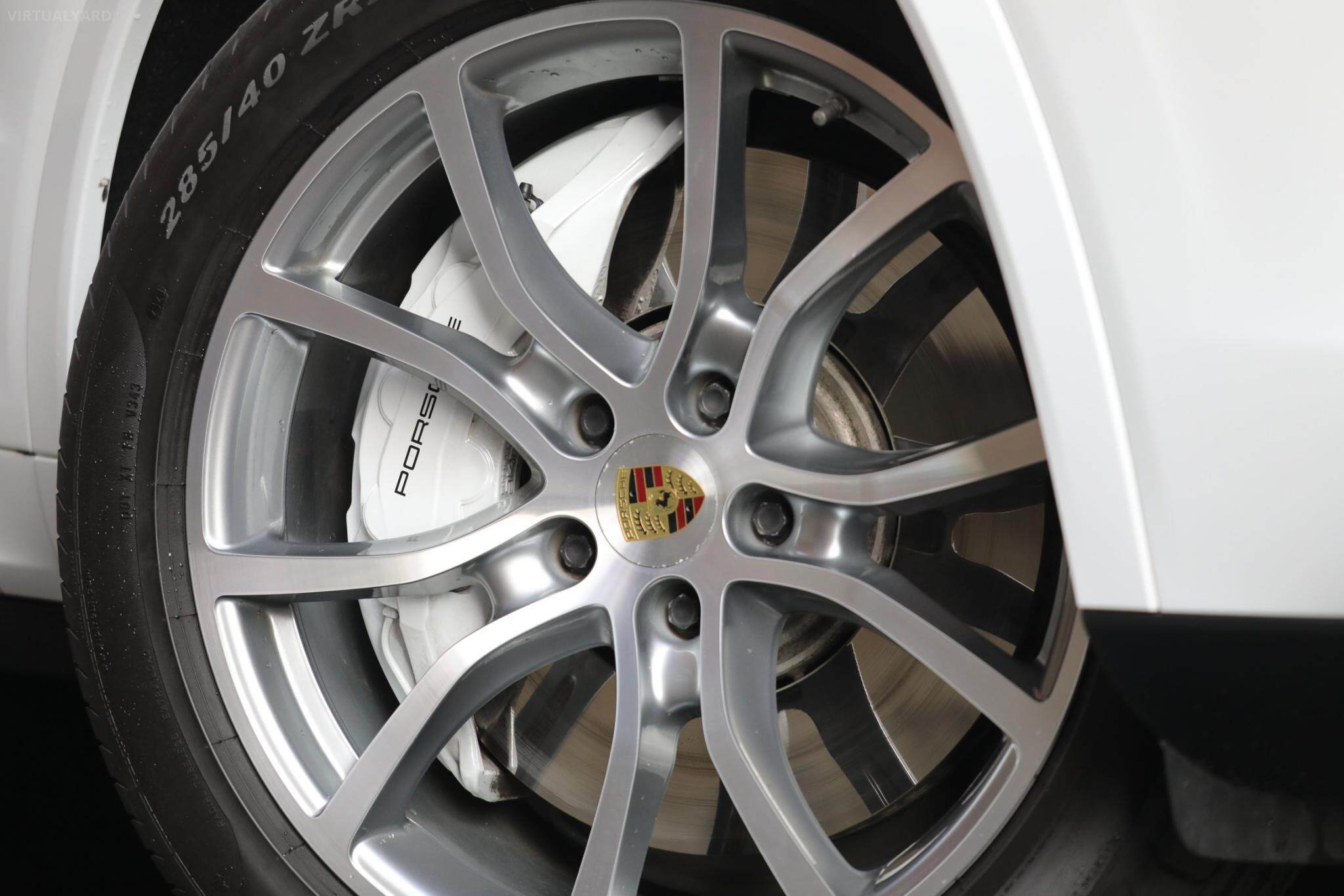 2018 Porsche Cayenne 9YA Turbo Wagon 5dr Tiptronic 8sp 4x4 4.0TT [MY19] 