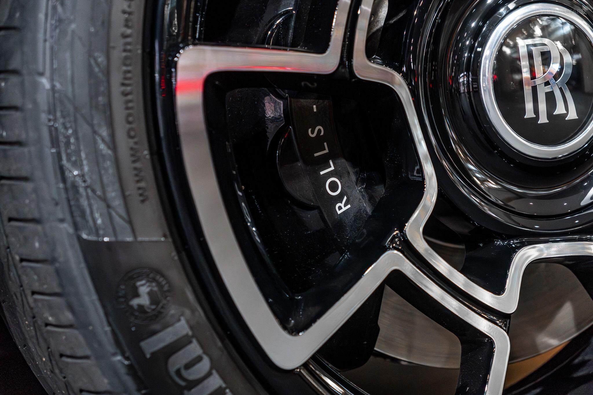 2018 Rolls-Royce Dawn Black Badge Drophead Cpe 2dr Auto 8sp 6.6TT [MY18] 