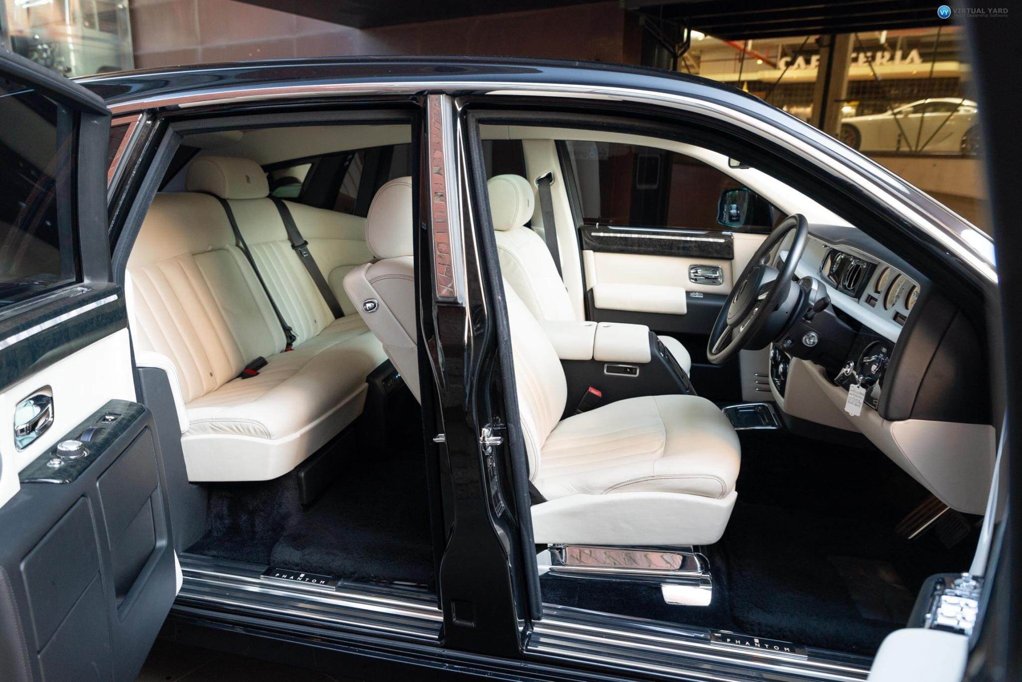 2011 Rolls-Royce Phantom 1S68 Sedan 4dr Auto 6sp 6.7i 