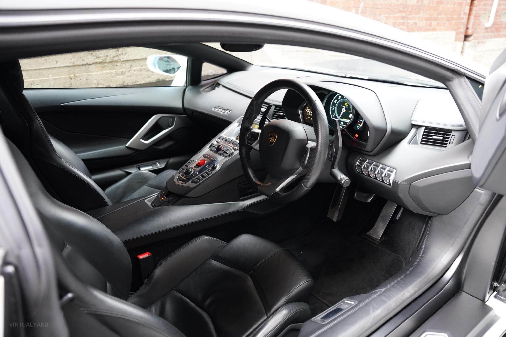 2011 Lamborghini Aventador 834 LP700-4 Coupe 2dr ISR 7sp AWD 6.5i [Mar] 