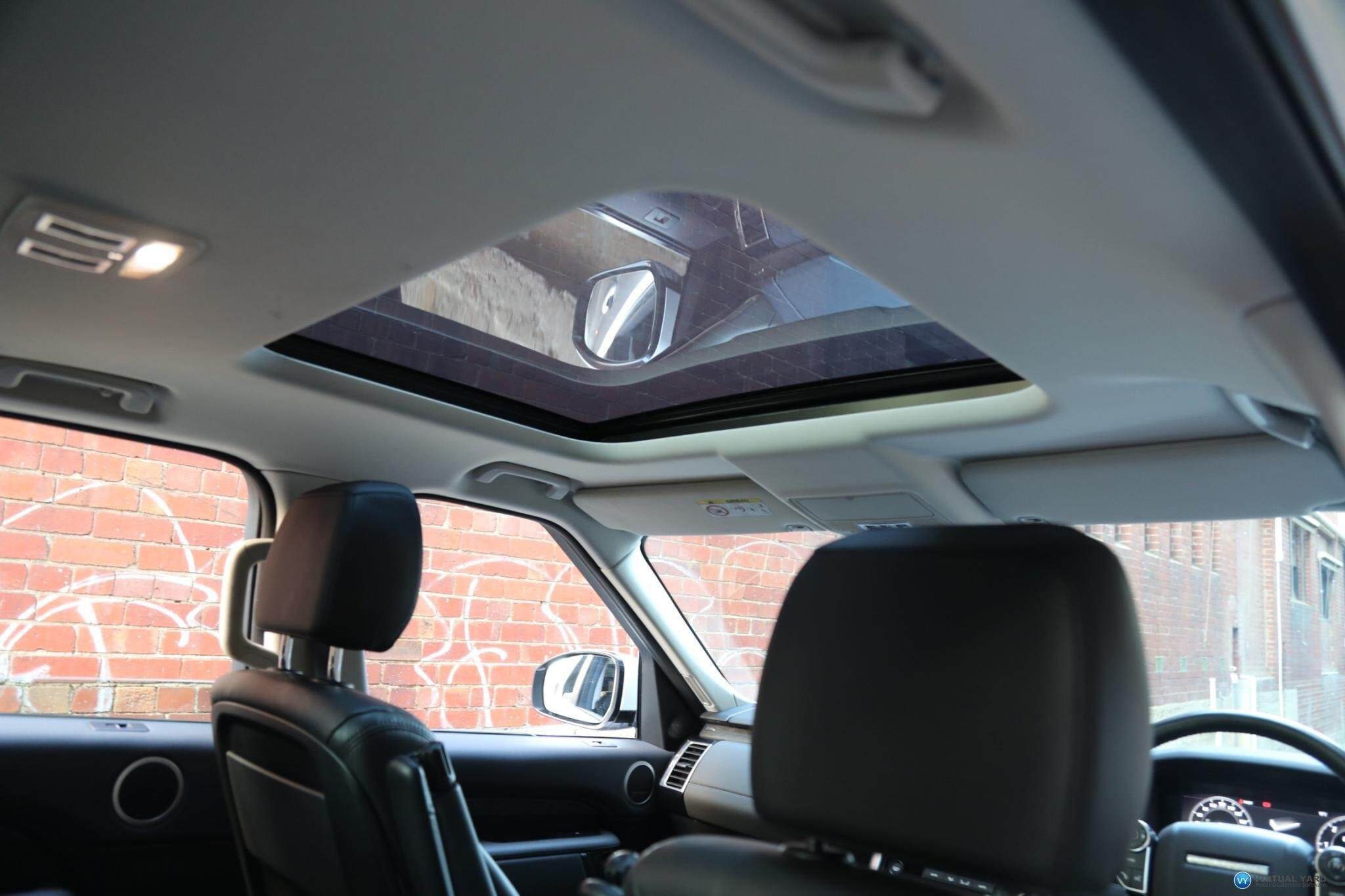 2018 Land Rover Discovery Series 5 TD4 HSE Wagon 5dr Spts Auto 8sp 4WD 2.0DT [MY18] 