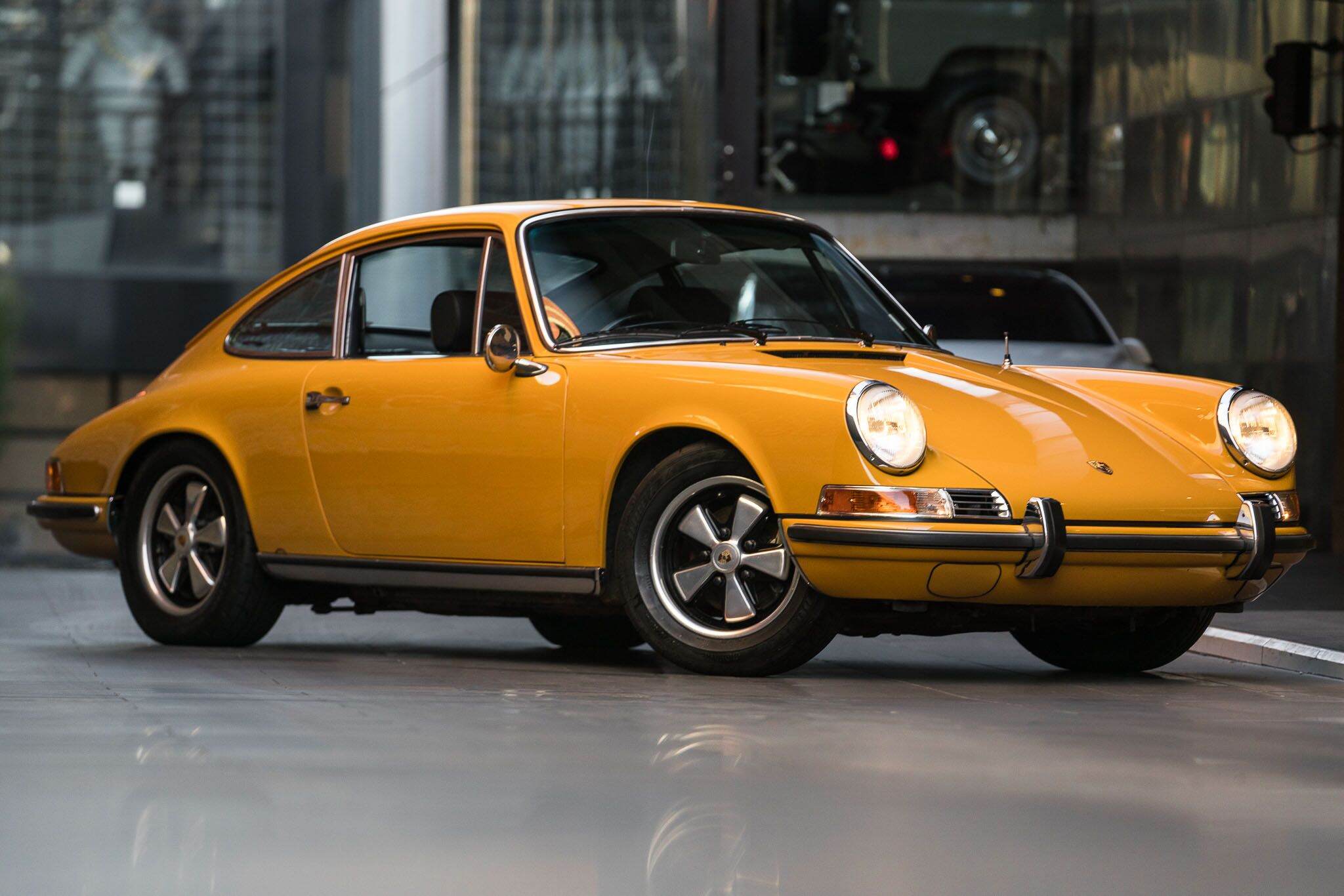 1969 Porsche 911 S Coupe 2dr Man 5sp 2.0i 