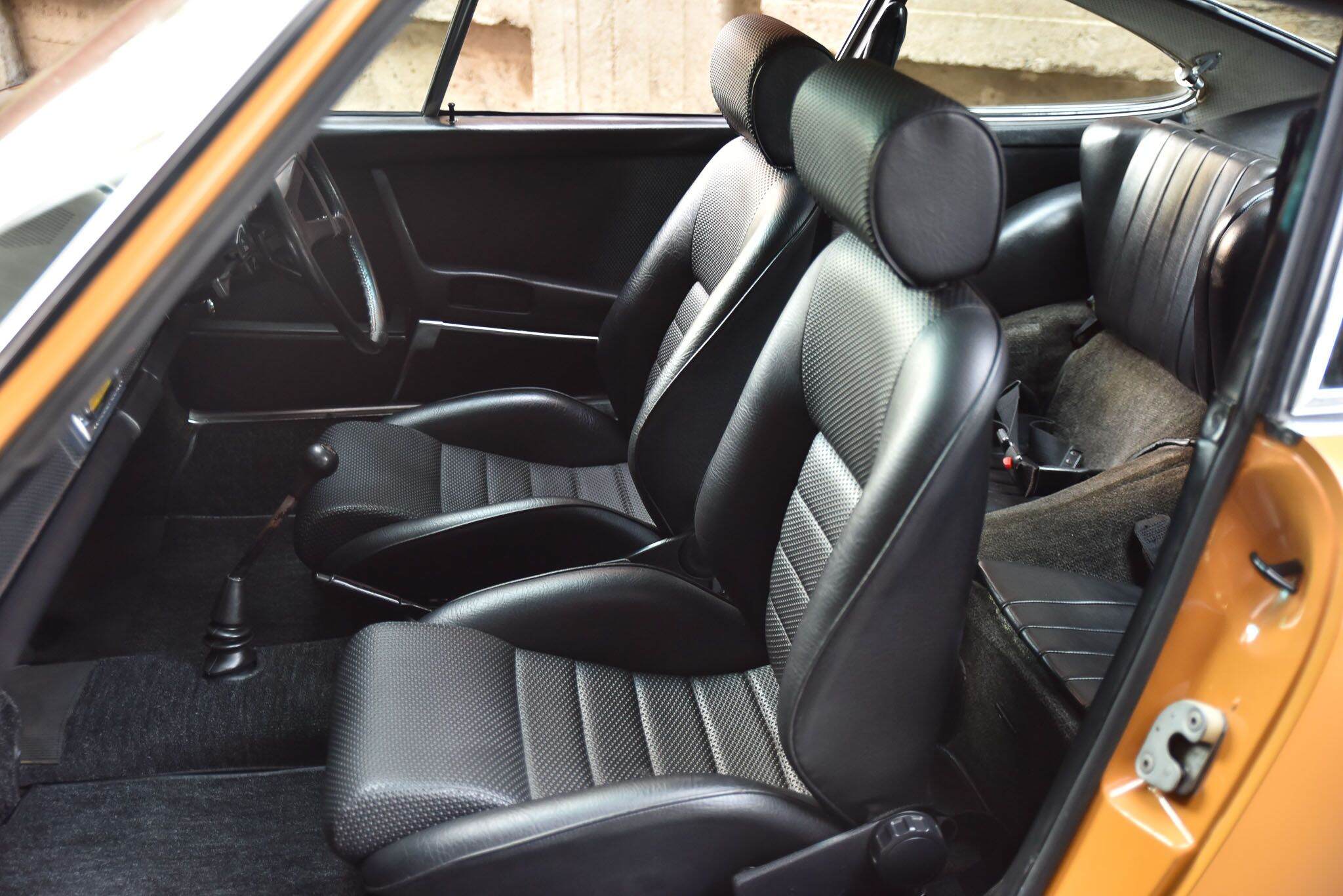 1969 Porsche 911 S Coupe 2dr Man 5sp 2.0i 