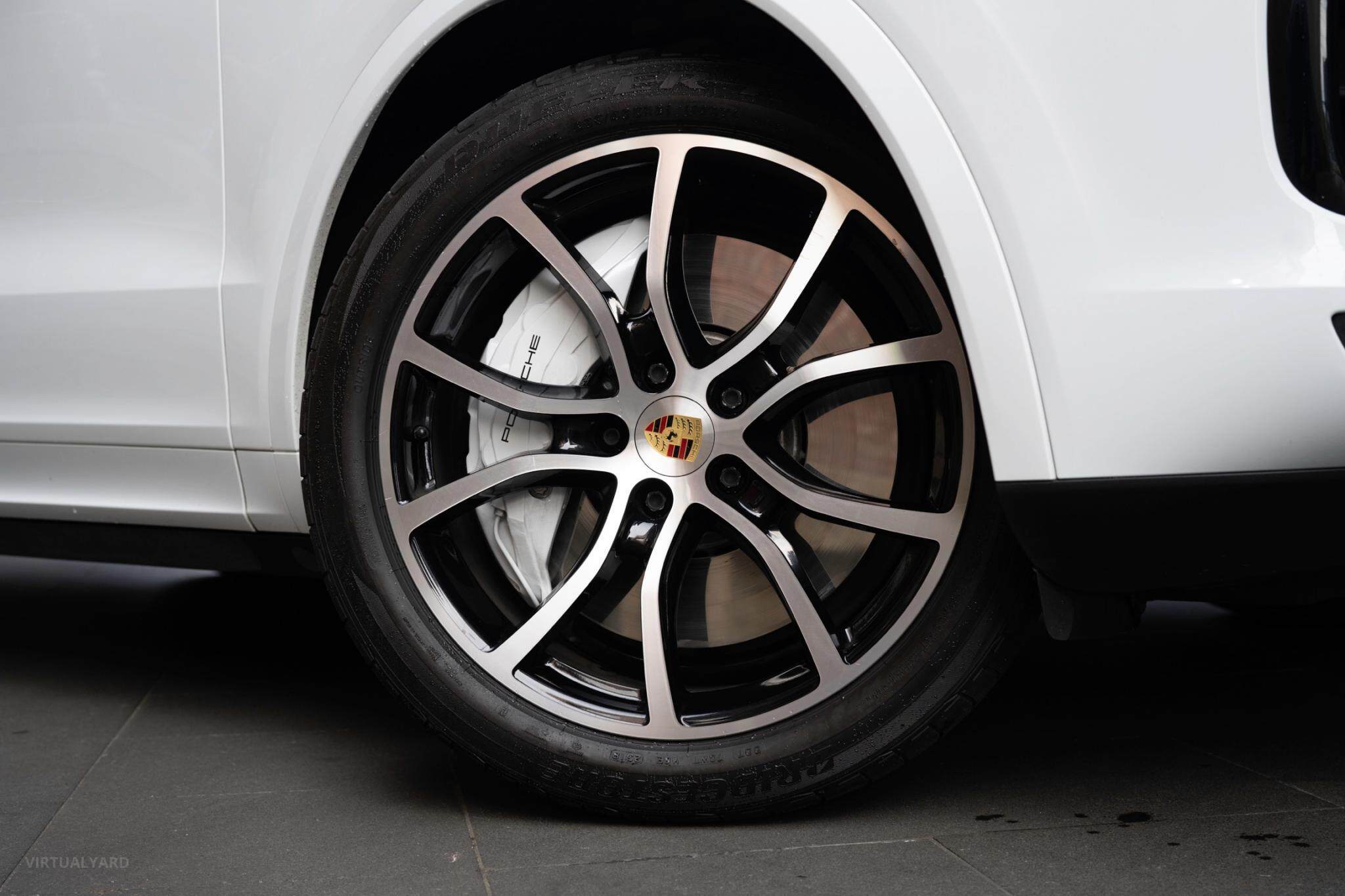 2019 Porsche Cayenne 9YA Turbo Wagon 5dr Tiptronic 8sp 4x4 4.0TT [MY19] 