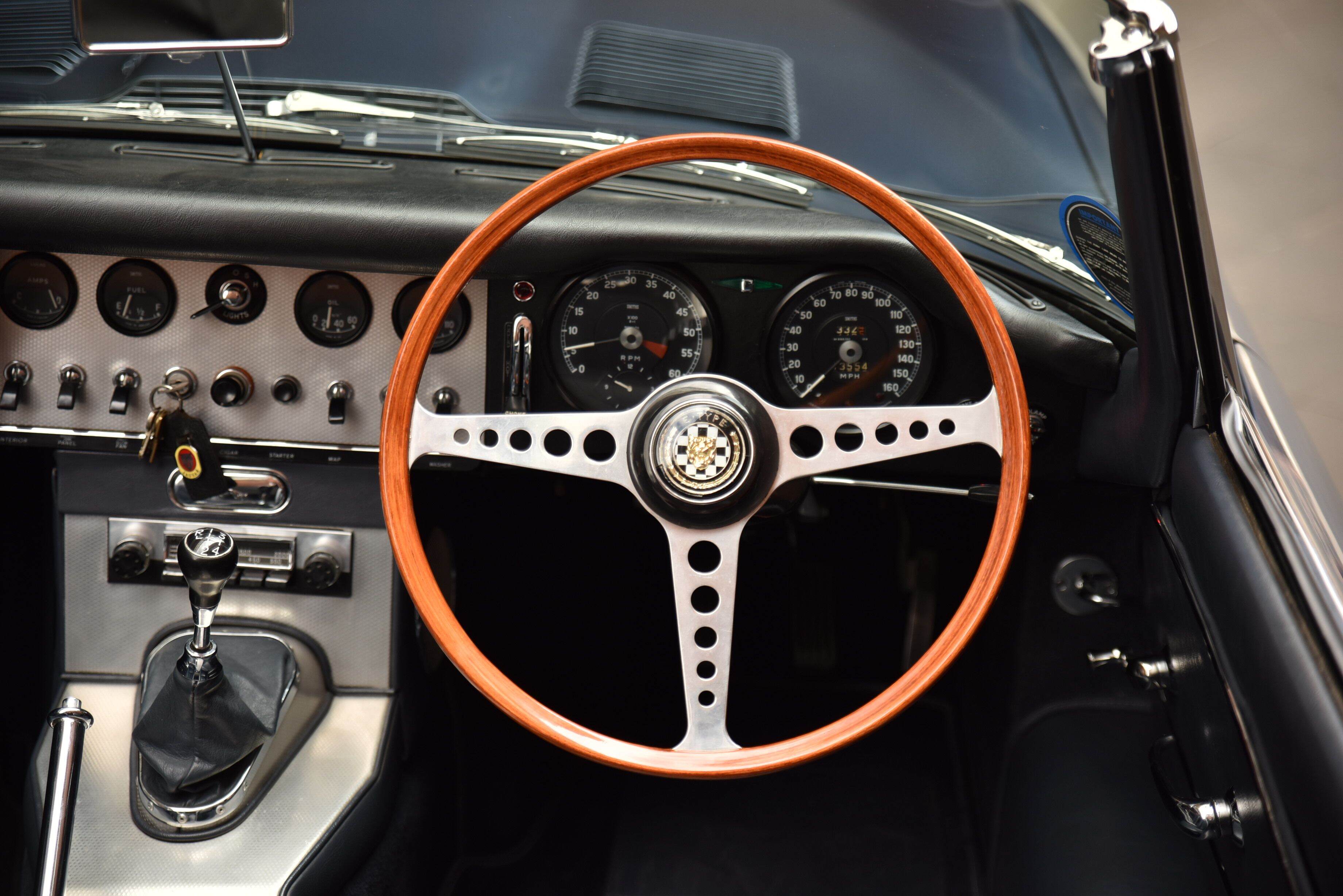  Jaguar E-Type Series 1-3.8 Flat Floor Roadster 