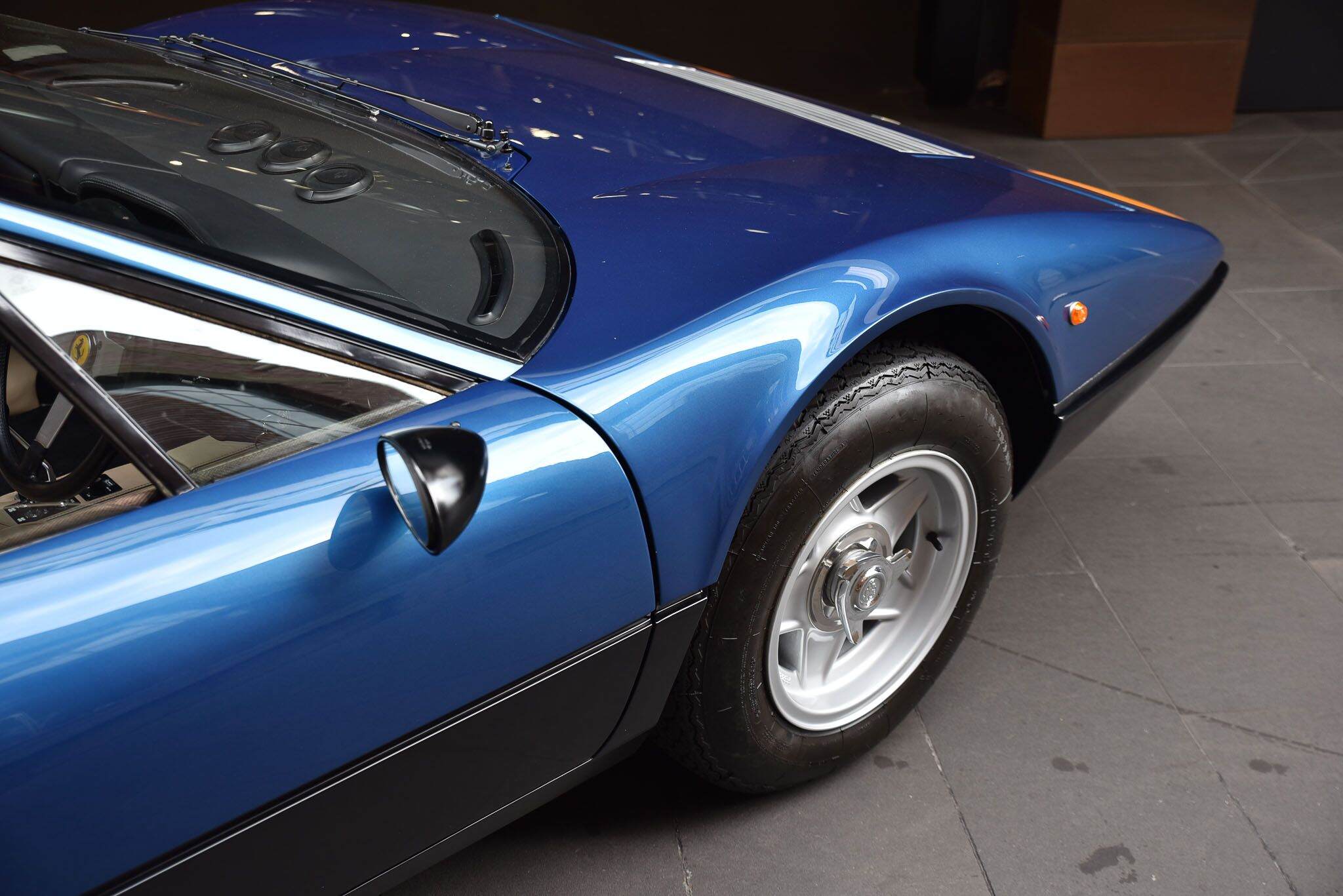 1976 Ferrari 365 BOXER GT4 Coupe 2dr Man 5sp 4.4 