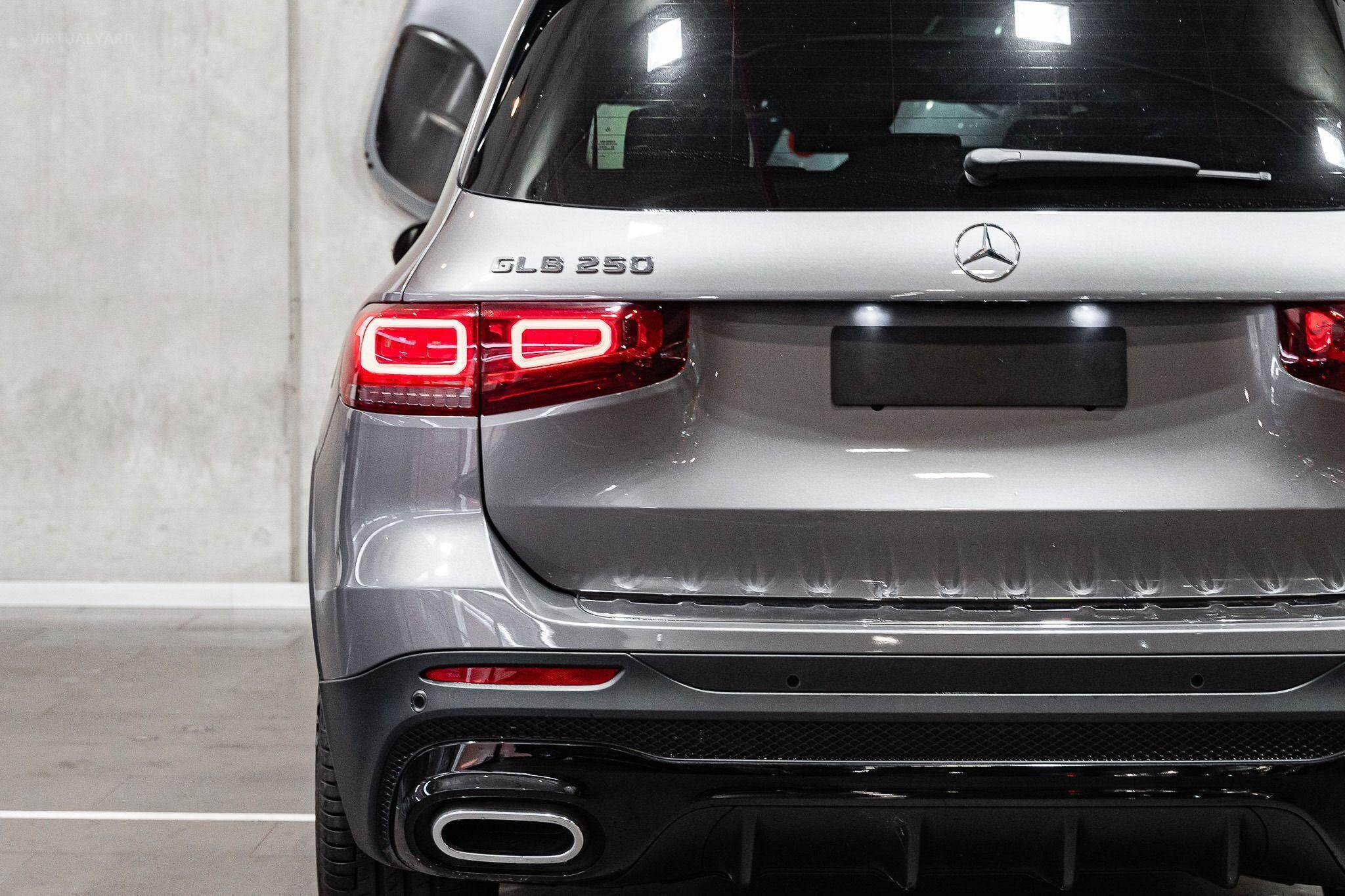 2021 MERCEDES-BENZ GLB - CLASS GLB250 