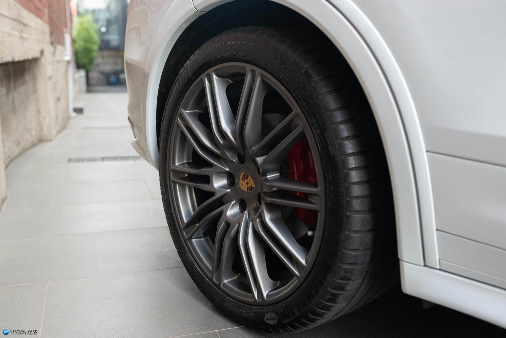 2013 Porsche Cayenne 92A GTS Wagon 5dr Tiptronic 8sp 4x4 4.8i [MY14] 