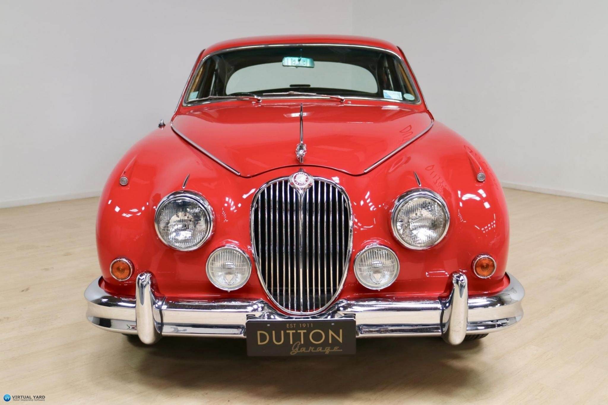 1961 JAGUAR MK2  