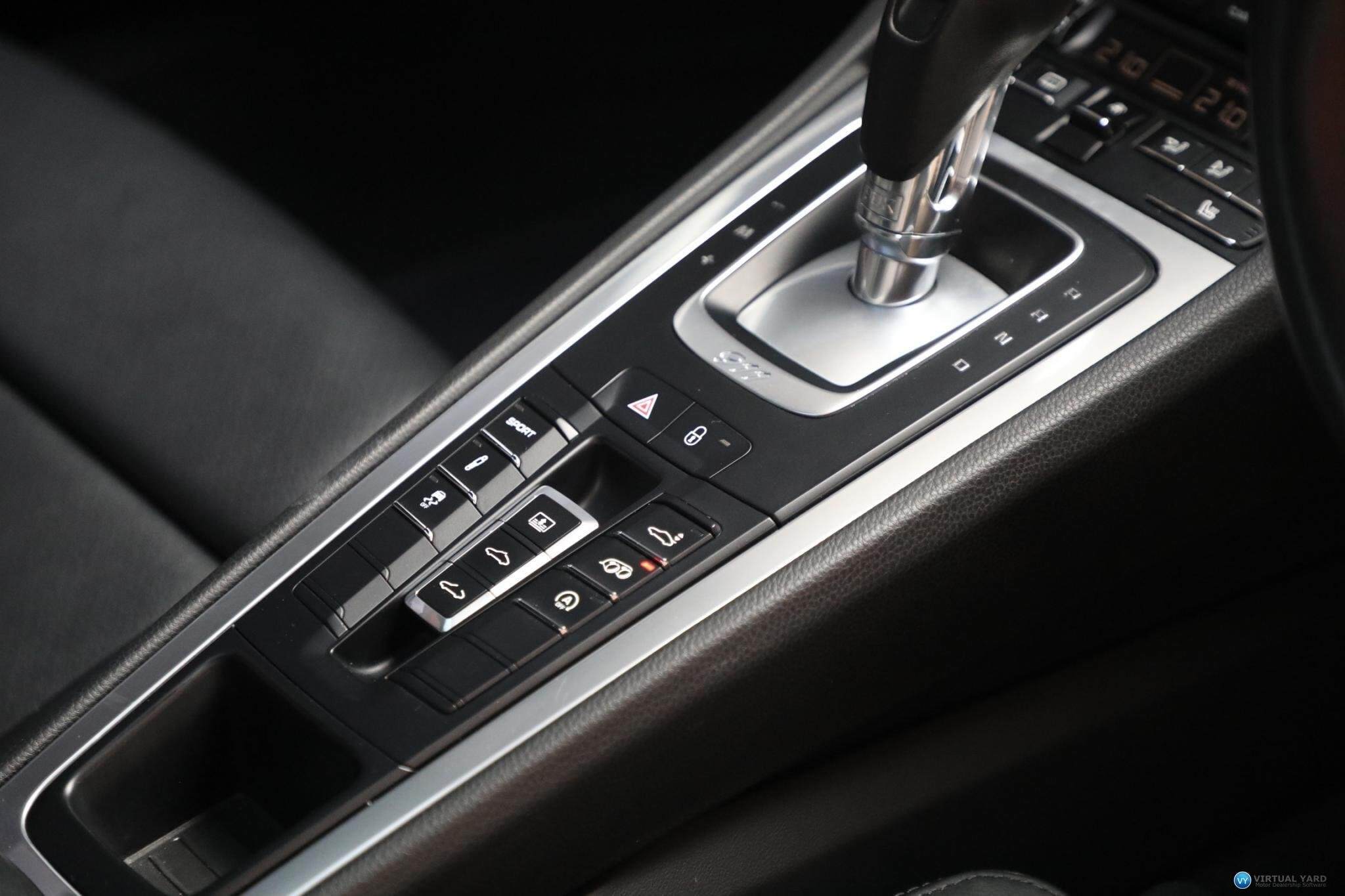 2016 Porsche 911 991 Carrera Coupe 2dr PDK 7sp 3.0TT [MY17] 