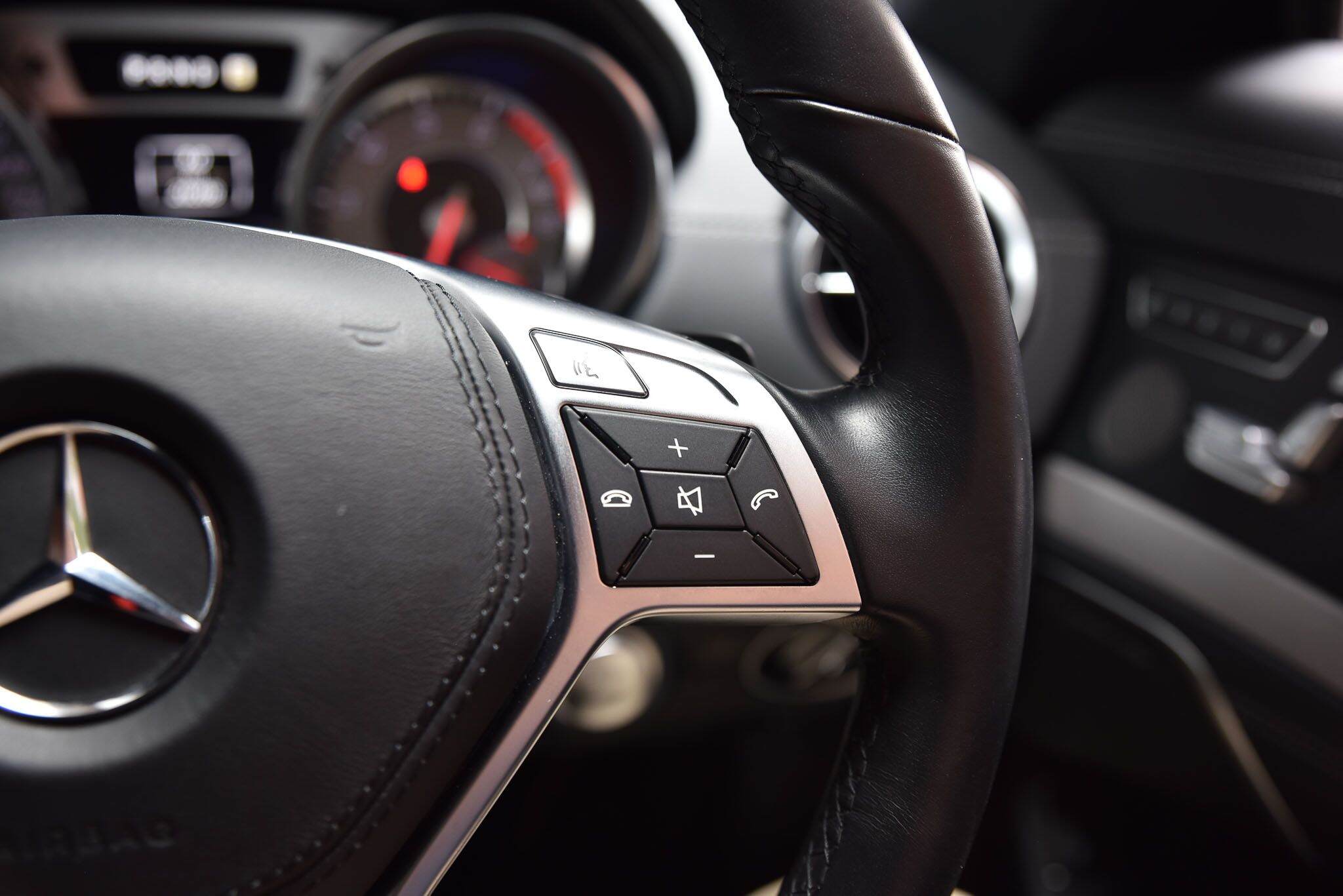 2012 Mercedes-Benz SL350 R231 BlueEFFICIENCY Roadster 2dr 7G-TRONIC + 7sp 3.5i [Aug] 