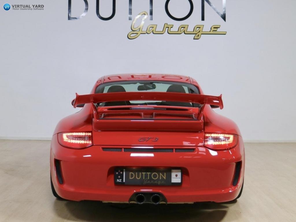 2010 PORSCHE 911 GT3 RWD COUPE 