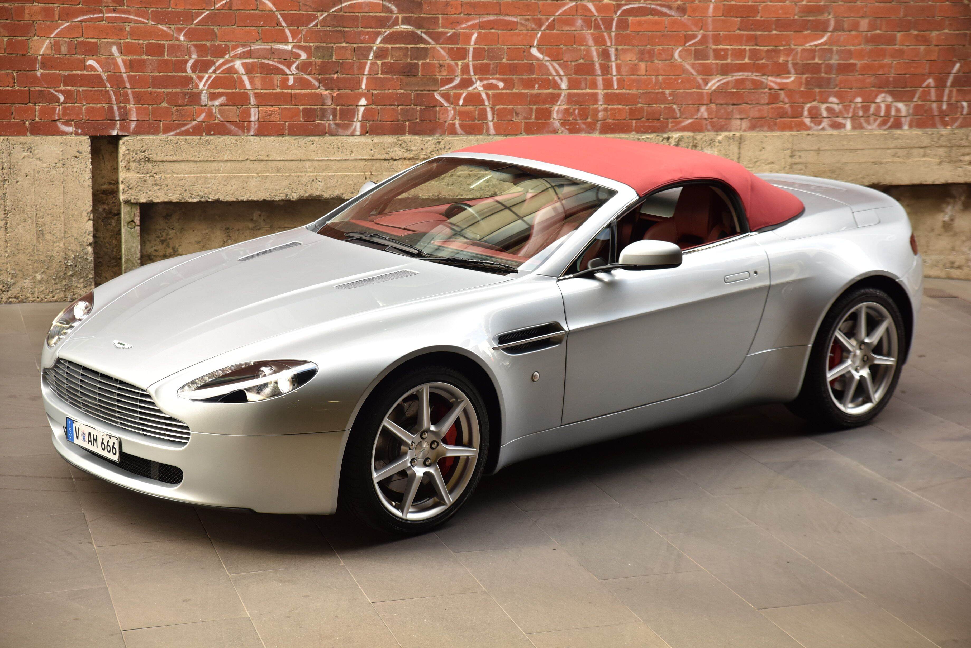 2007 Aston Martin V8 Vantage Roadster 2dr Seq. Mac 6sp 4.3i [MY08] 