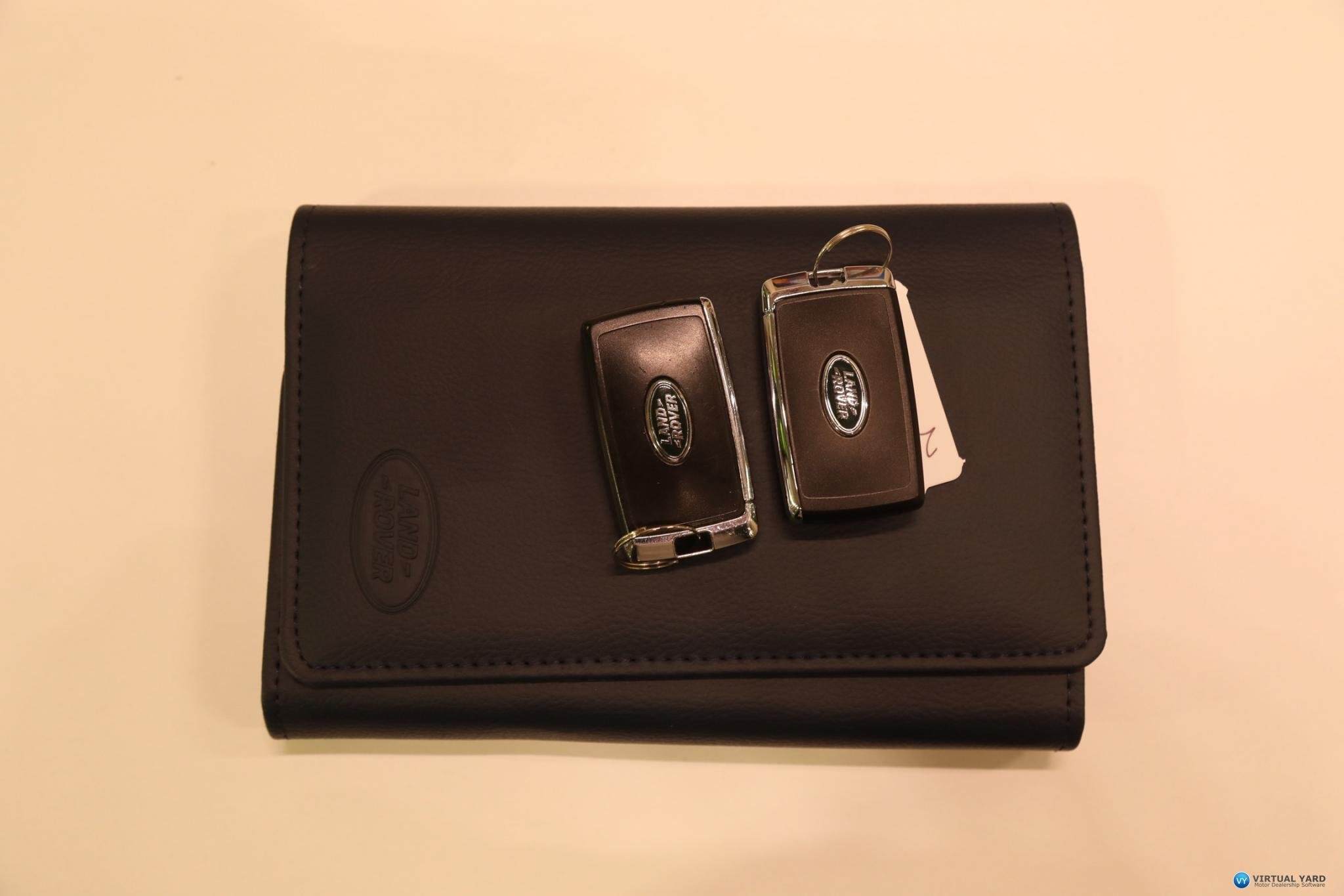 2018 Land Rover Discovery Series 5 TD4 HSE Wagon 5dr Spts Auto 8sp 4WD 2.0DT [MY18] 