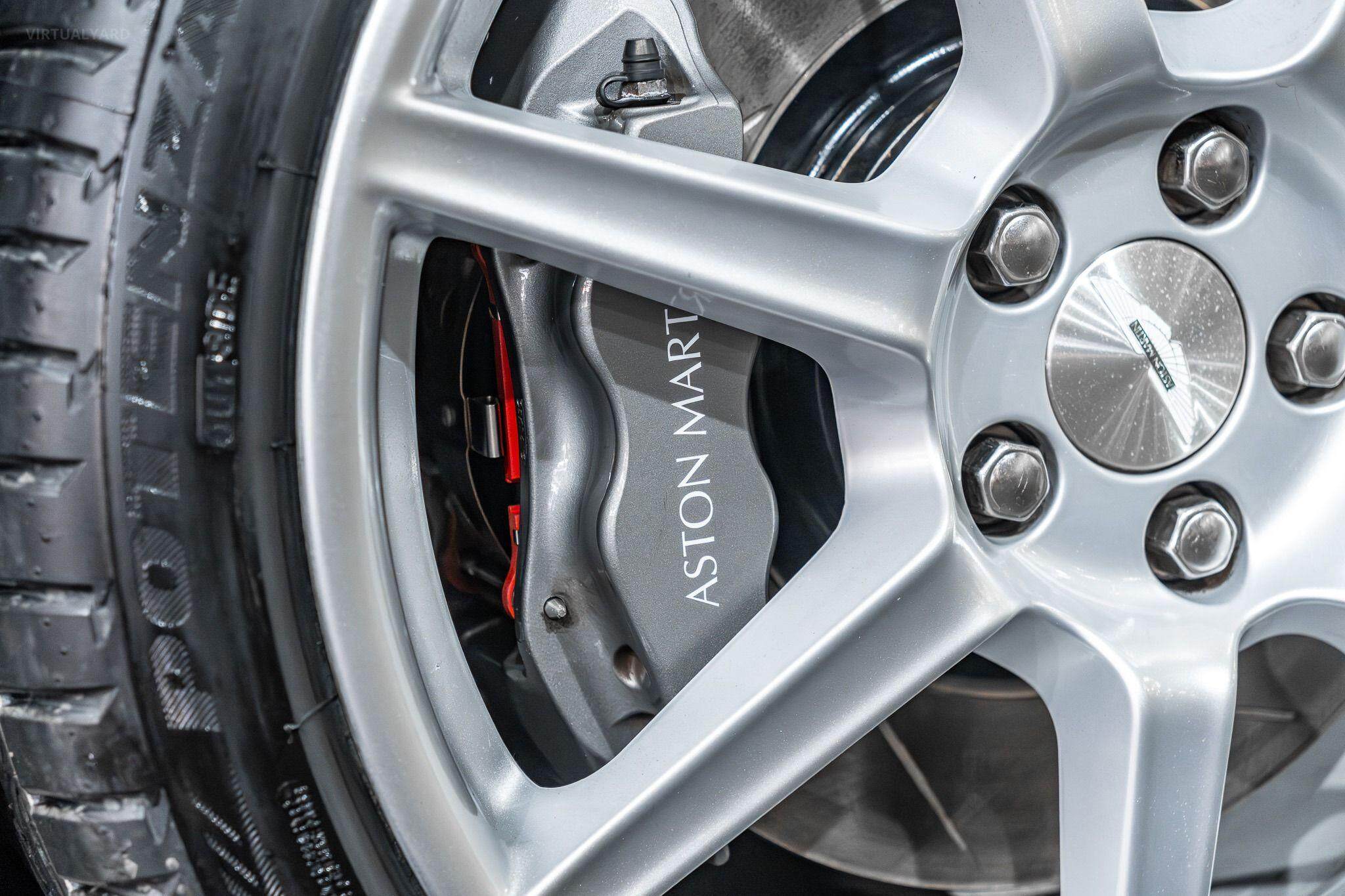 2006 Aston Martin V8 Vantage Coupe 2dr Man 6sp 4.3i [MY06.5] 