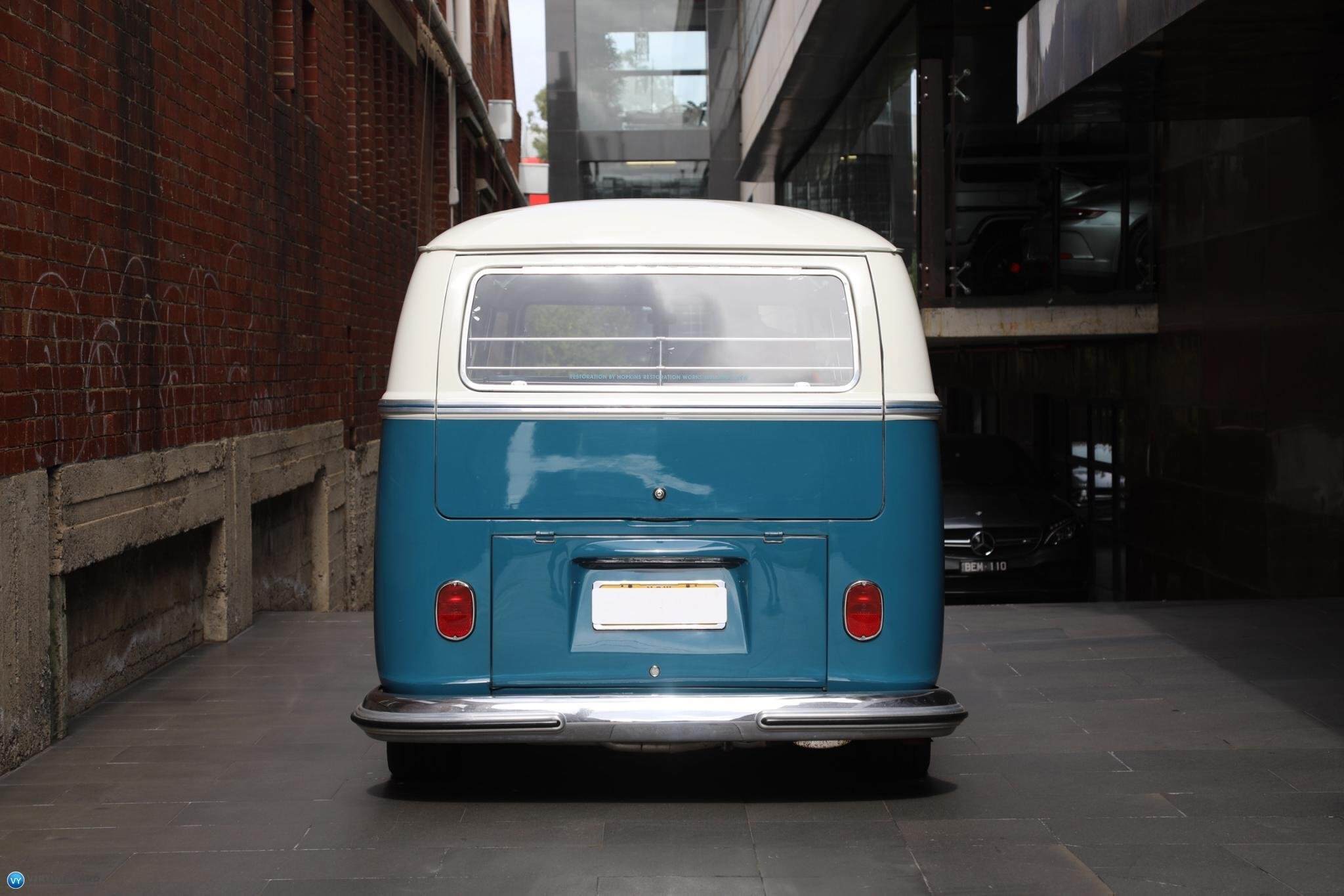 1963 Volkswagen Kombi Van Deluxe Samba 