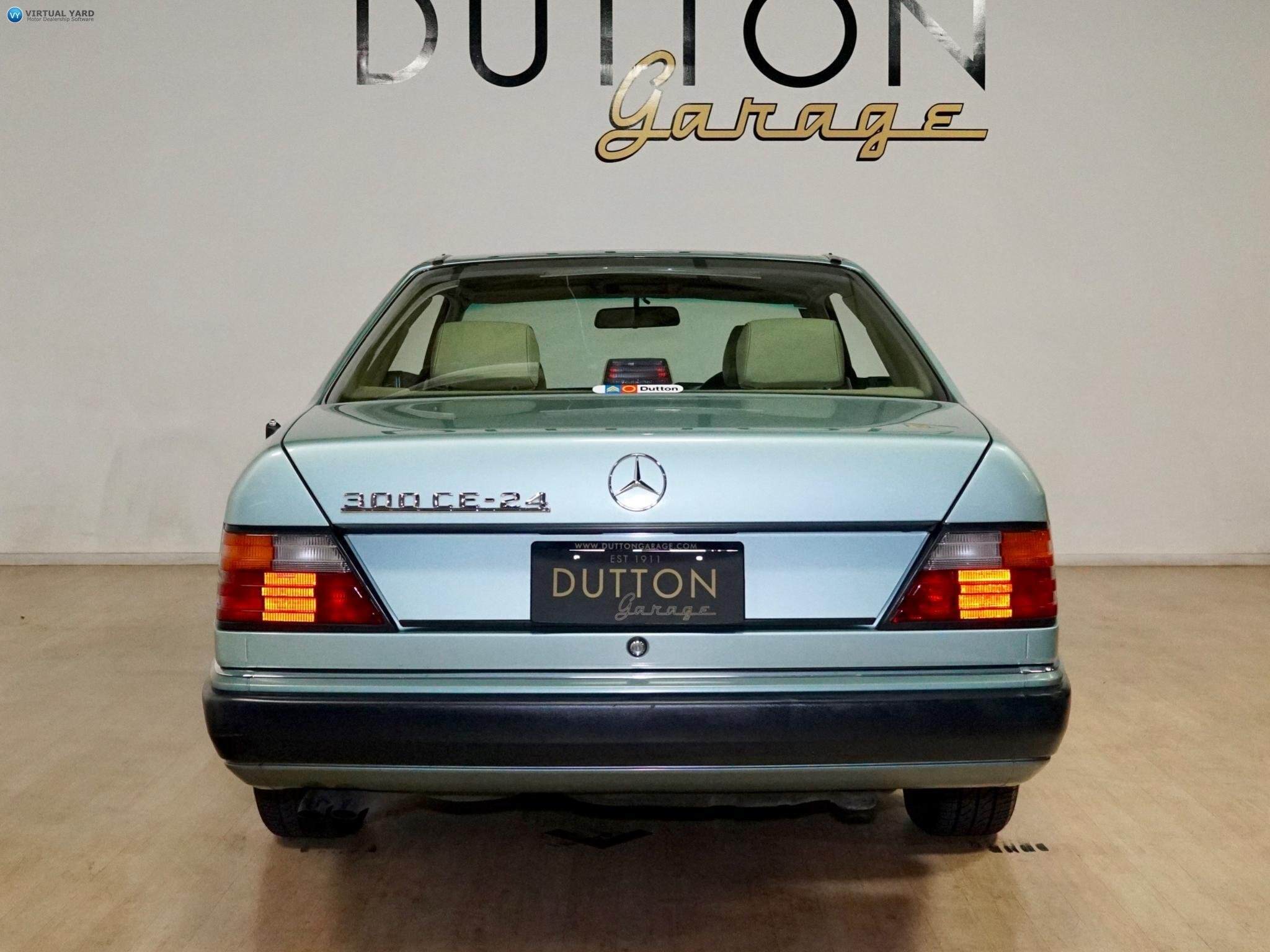 1992 Mercedes Benz 300CE 24  