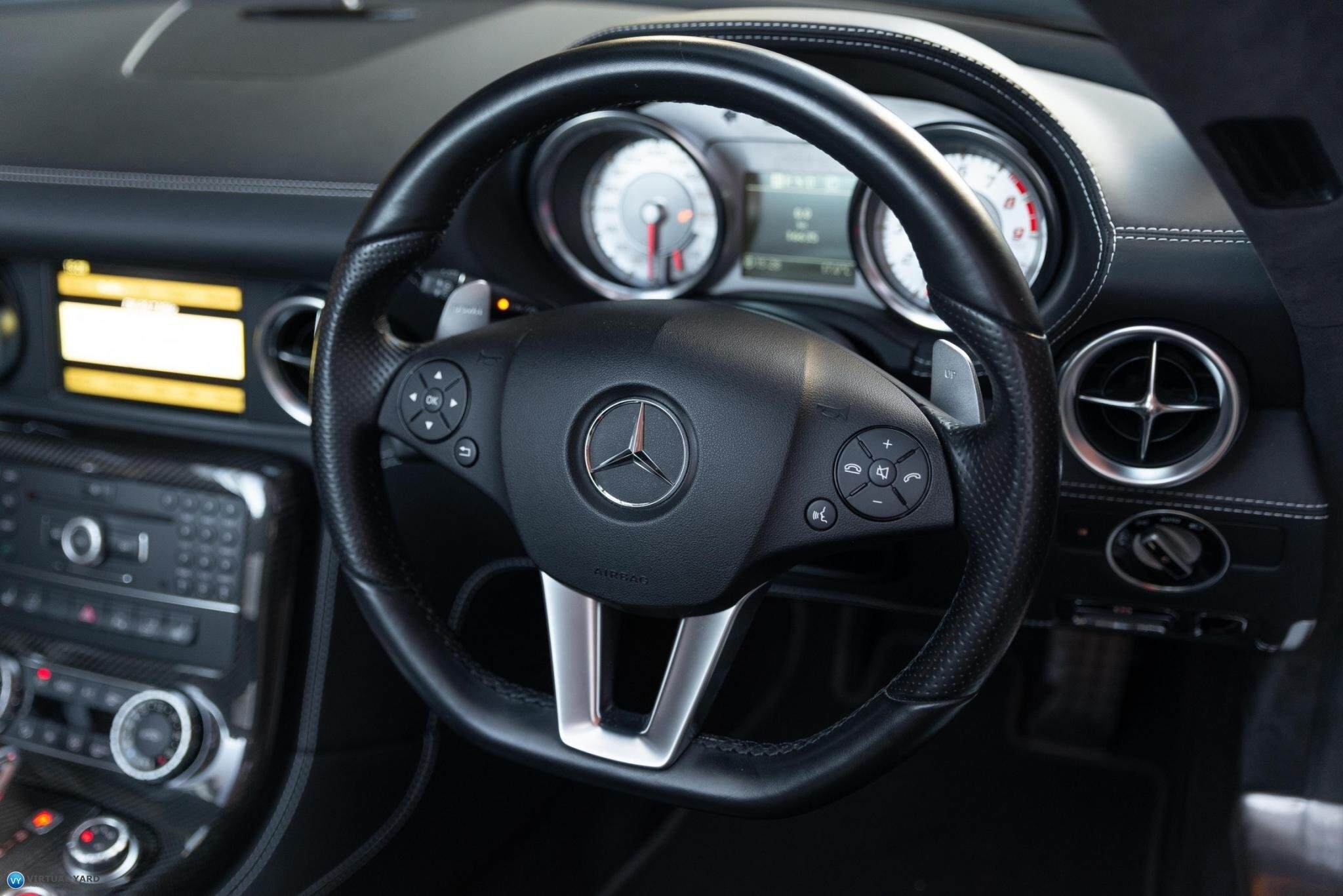 2011 Mercedes-Benz SLS R197 AMG Roadster 2dr SPEEDSHIFT DCT 7sp 6.3i 