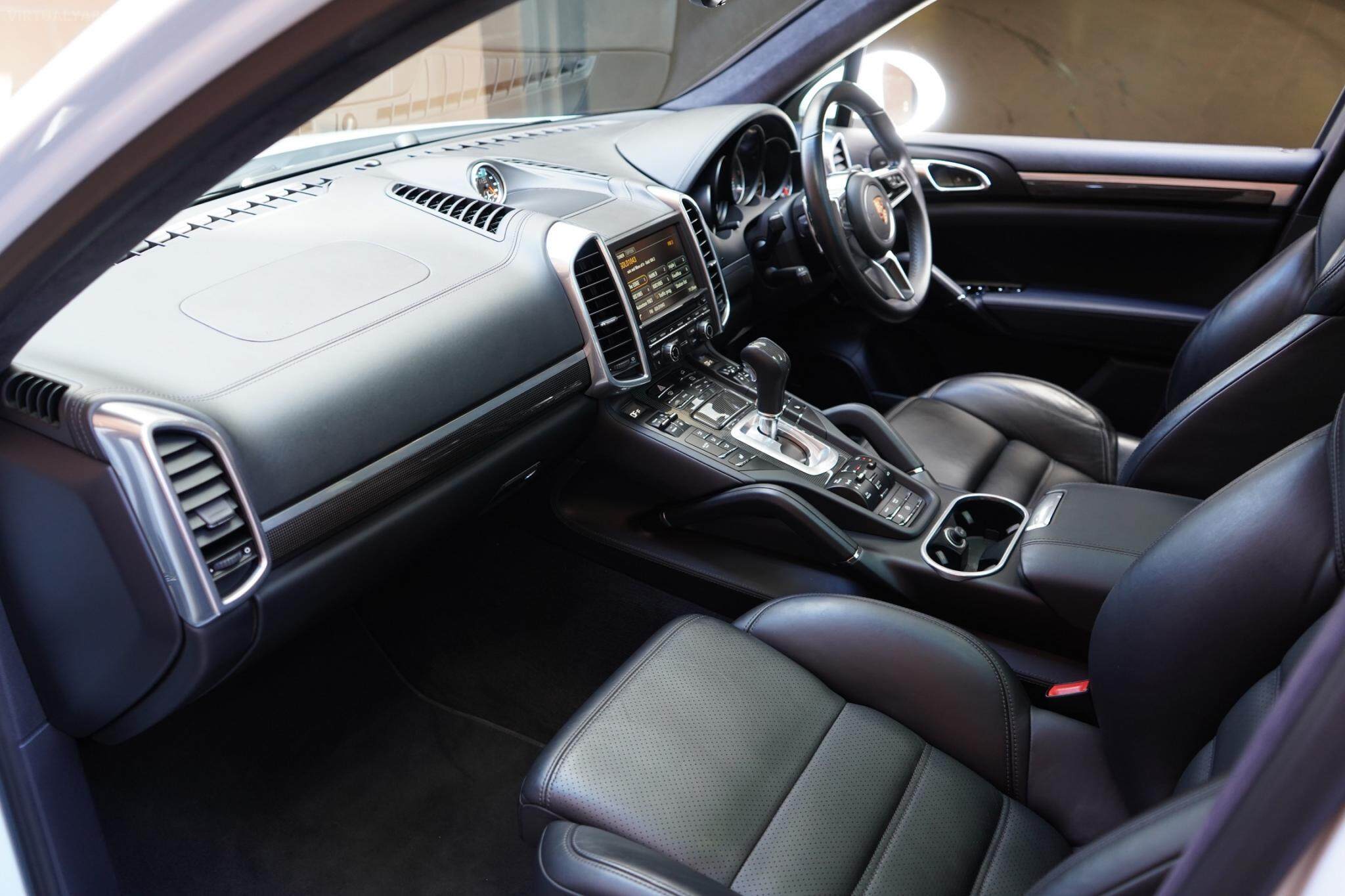 2015 Porsche Cayenne 92A Turbo Wagon 5dr Tiptronic 8sp 4x4 4.8TT [MY15] 